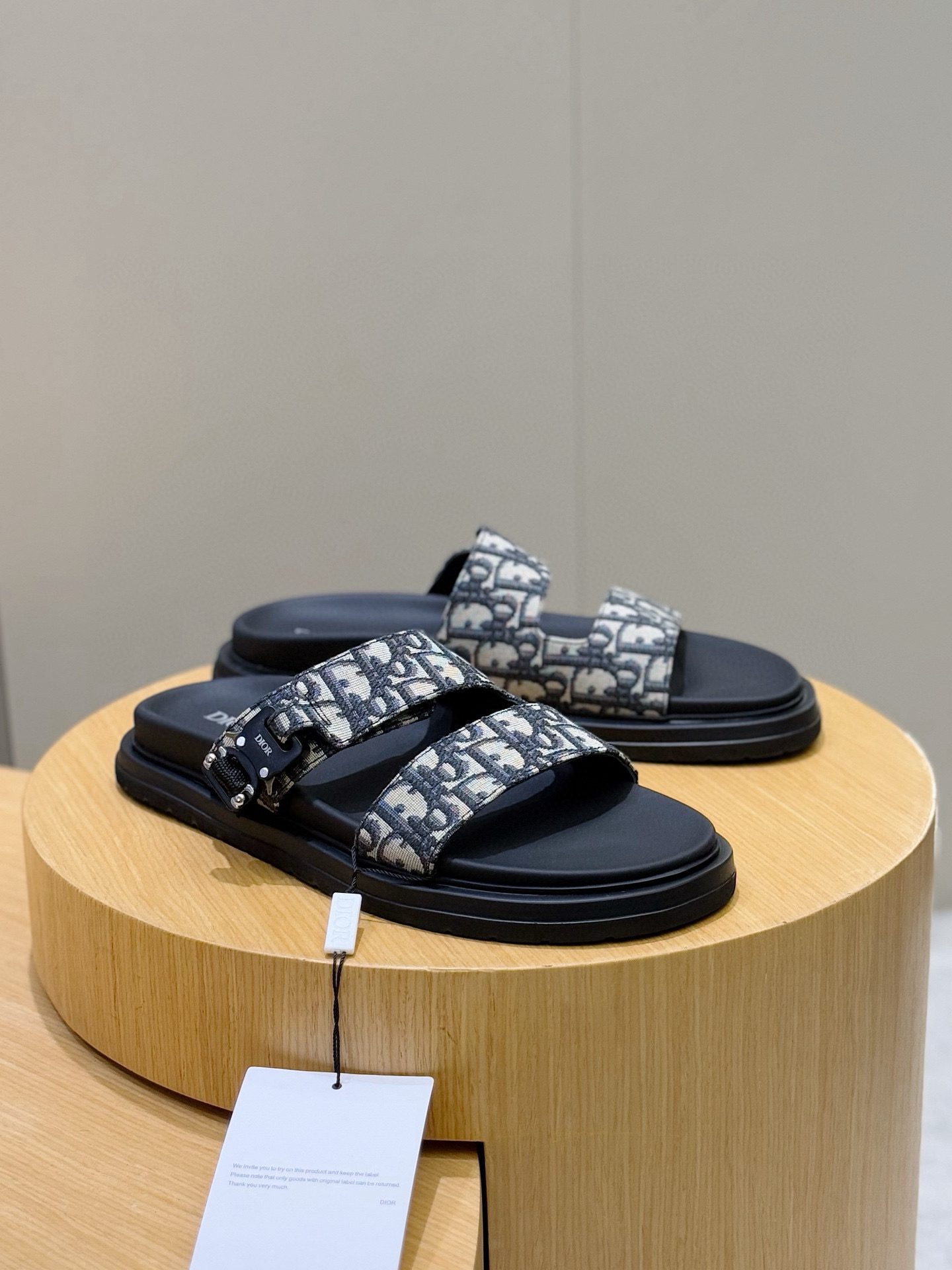 Dior A貨 男款黑色皮革拖鞋 雙帶極簡款| 12 Dior A貨 男款黑色皮革拖鞋 雙帶極簡款