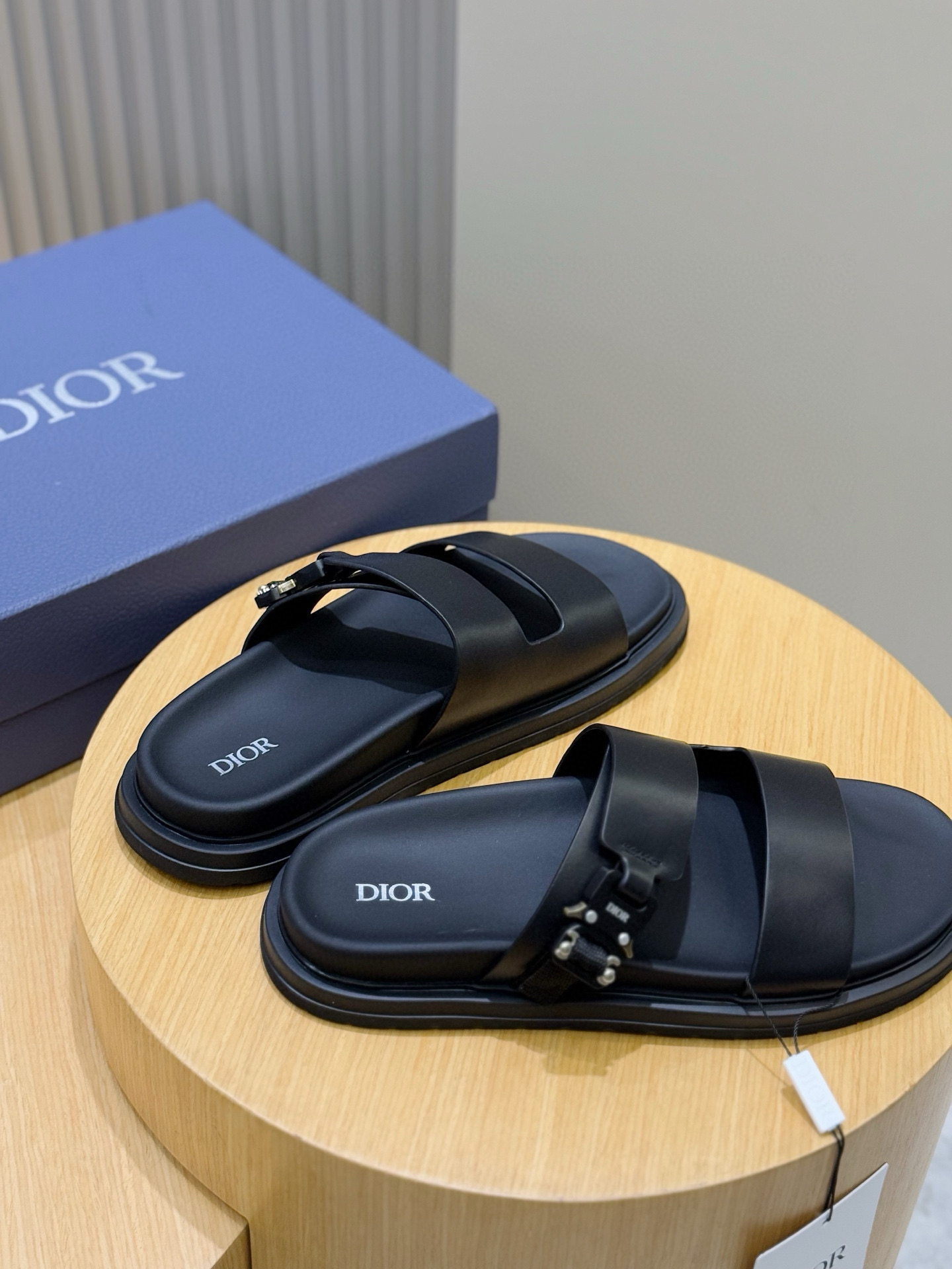 Dior 一比一 男款黑色皮革拖鞋 雙帶經典款| 9 Dior 一比一 男款黑色皮革拖鞋 雙帶經典款