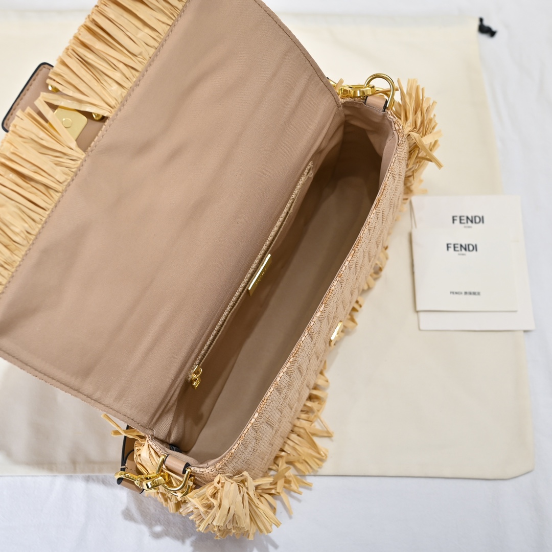 Fendi高仿FF草編流蘇Baguette法棍包 夏日度假單肩包 卡其色| 7 Fendi高仿FF草編流蘇Baguette法棍包 夏日度假單肩包 卡其色