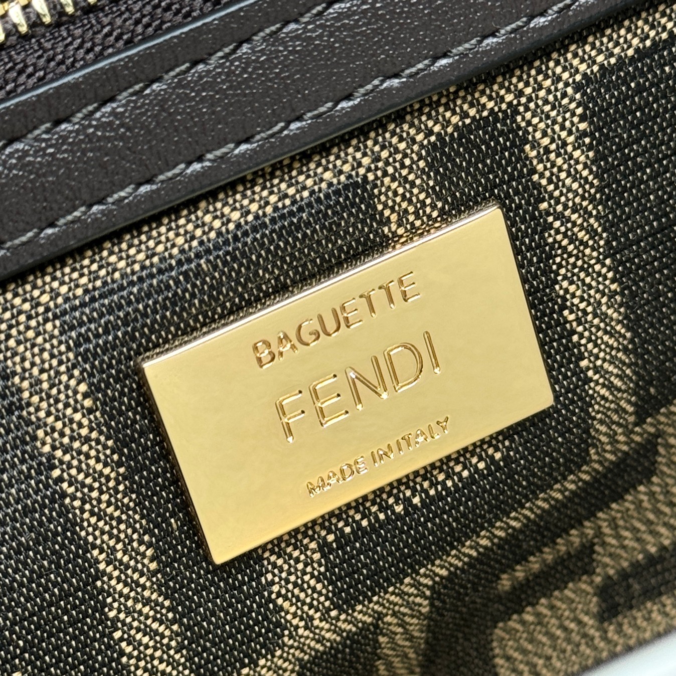 Fendi高仿豹紋毛絨Baguette法棍包 秋冬時尚鏈條斜背包 咖啡色| 8 Fendi高仿豹紋毛絨Baguette法棍包 秋冬時尚鏈條斜背包 咖啡色