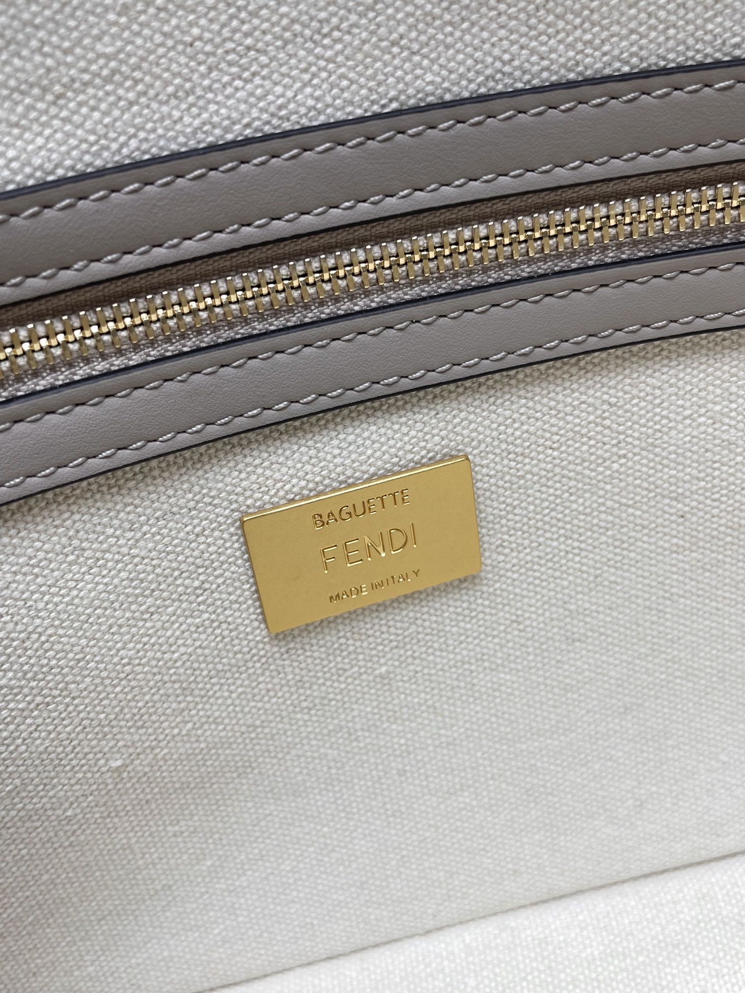 Fendi原單彩色FF刺繡Baguette法棍包 時尚拼色單肩包 米白色| 9 Fendi原單彩色FF刺繡Baguette法棍包 時尚拼色單肩包 米白色