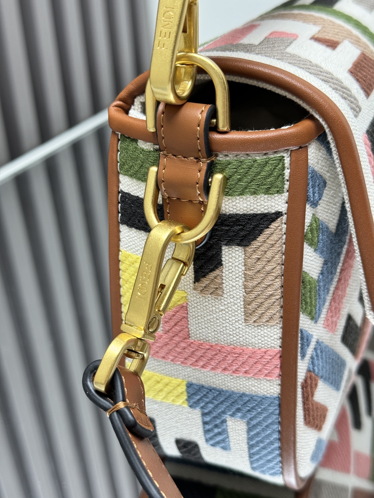 Fendi一比一彩色FF刺繡Baguette法棍包 幾何拼色斜背包| 12 Fendi一比一彩色FF刺繡Baguette法棍包 幾何拼色斜背包