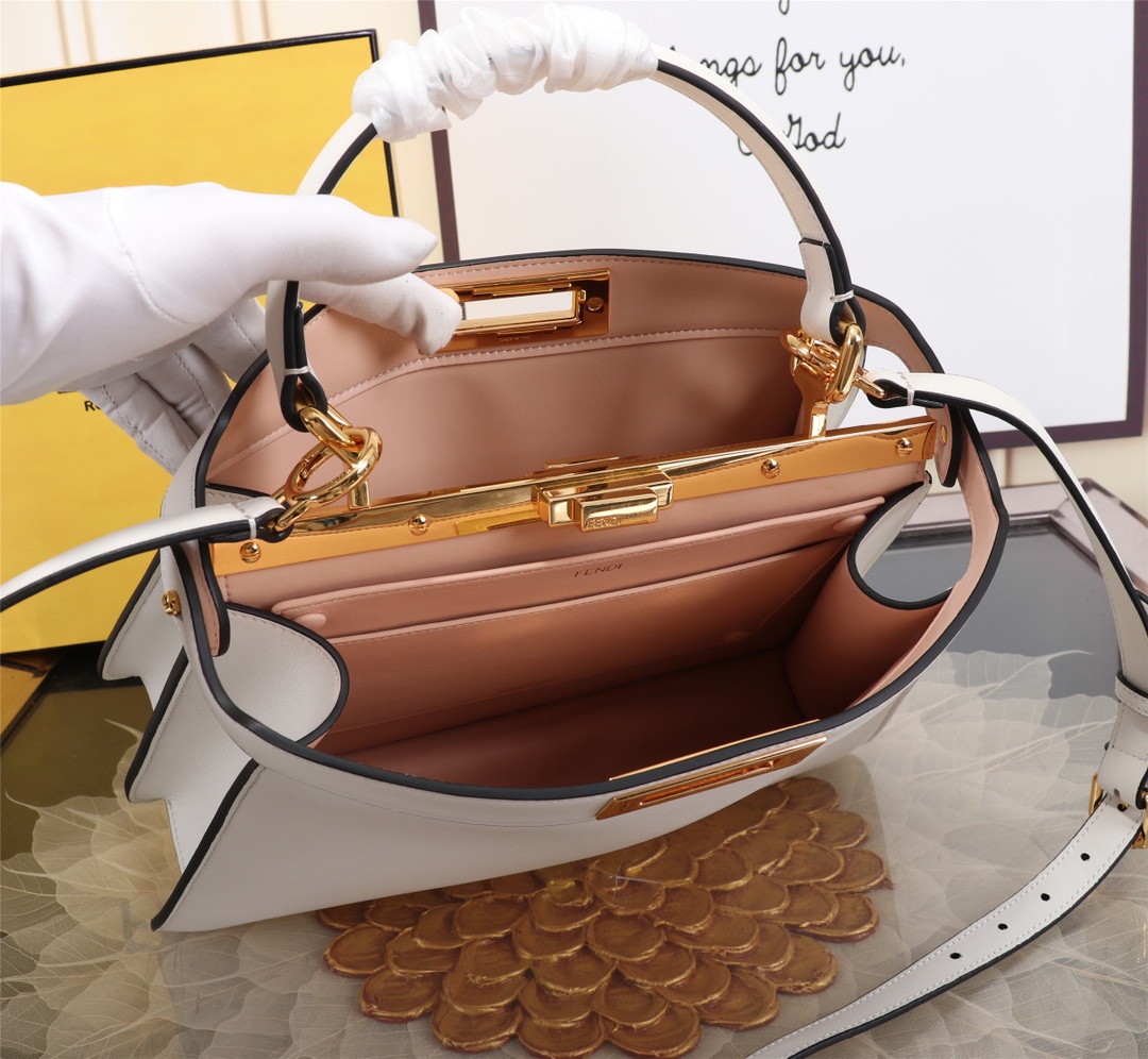 FENDI 高仿 女款 Peekaboo 手提包 白色 清新百搭 輕奢氣質款| 7 FENDI 高仿 女款 Peekaboo 手提包 白色 清新百搭 輕奢氣質款