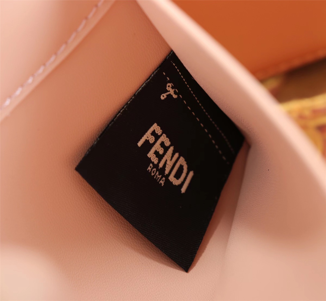 FENDI 高仿 女款 Peekaboo 手提包 焦糖棕 經典復古 通勤百搭款| 13 FENDI 高仿 女款 Peekaboo 手提包 焦糖棕 經典復古 通勤百搭款