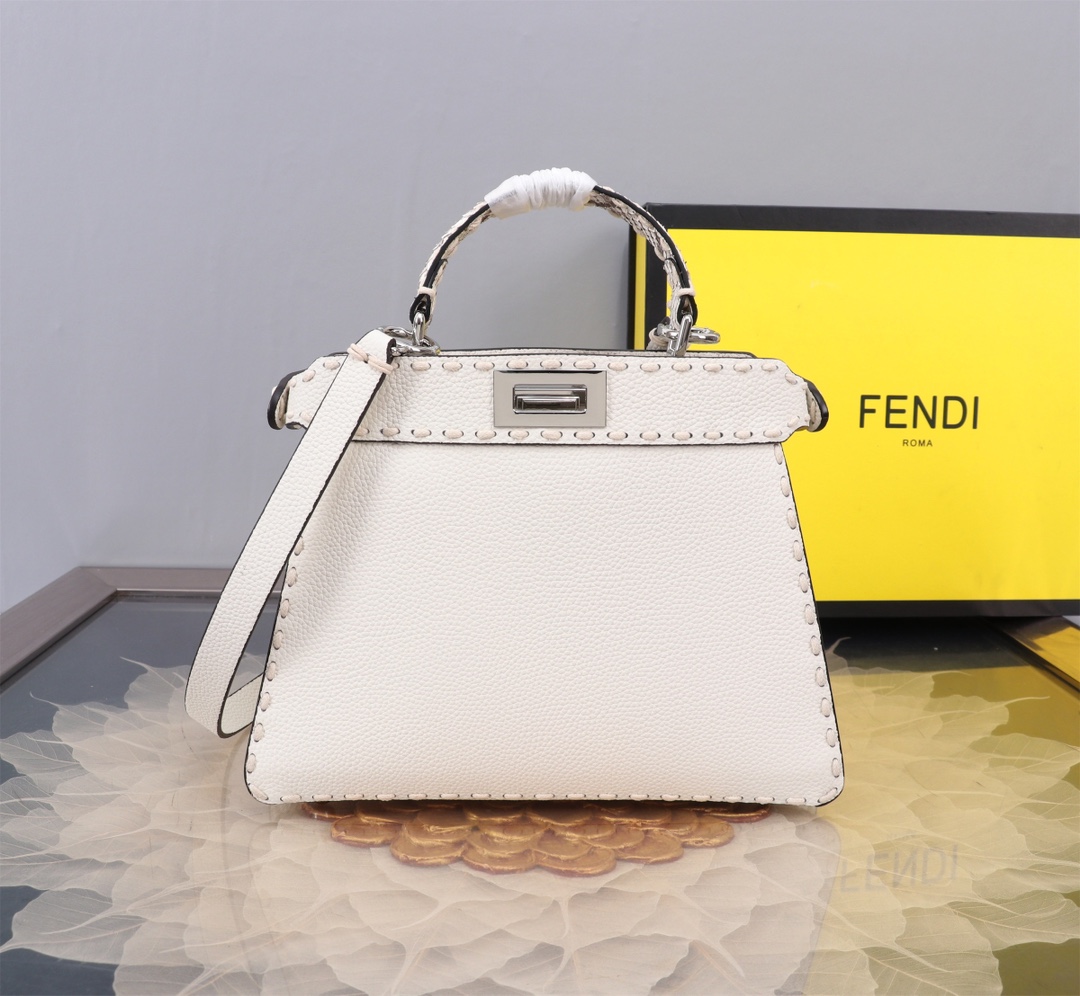 FENDI A貨 女款 Peekaboo 手提包 米白色 簡約設計 百搭時尚款| 13 FENDI A貨 女款 Peekaboo 手提包 米白色 簡約設計 百搭時尚款