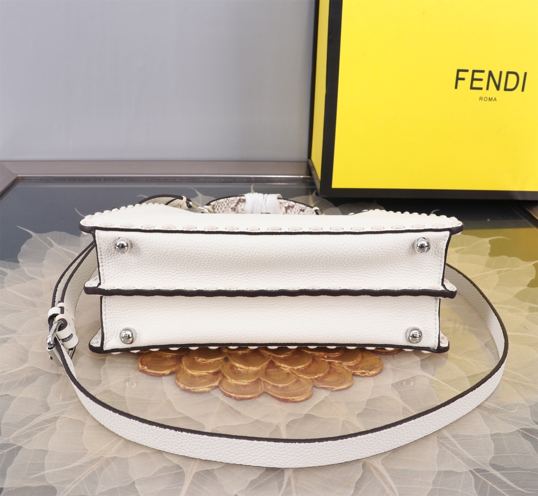 FENDI A貨 女款 Peekaboo 手提包 米白色 簡約設計 百搭時尚款| 9 FENDI A貨 女款 Peekaboo 手提包 米白色 簡約設計 百搭時尚款