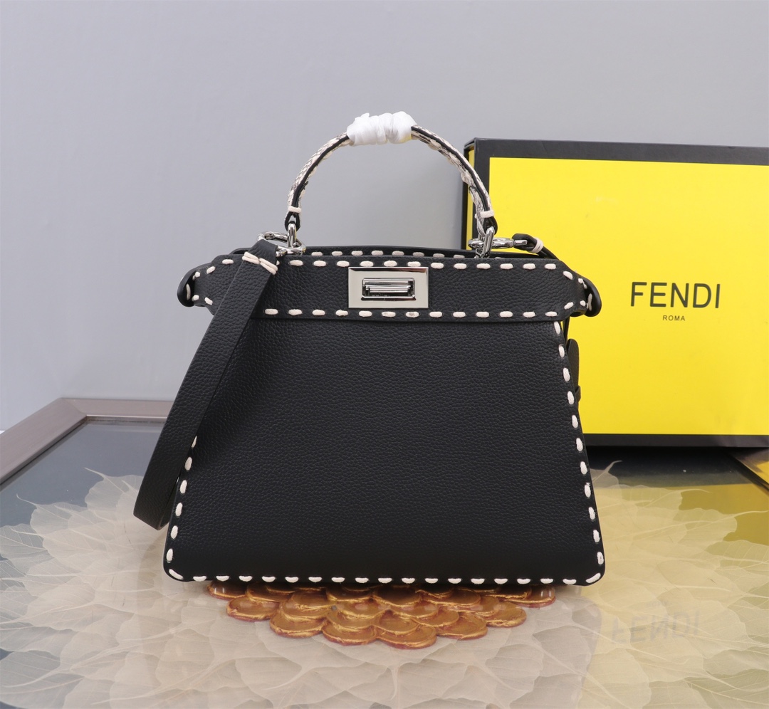 FENDI 一比一 女款 Peekaboo 手提包 黑色 經典鎖扣 氣質百搭款| 13 FENDI 一比一 女款 Peekaboo 手提包 黑色 經典鎖扣 氣質百搭款