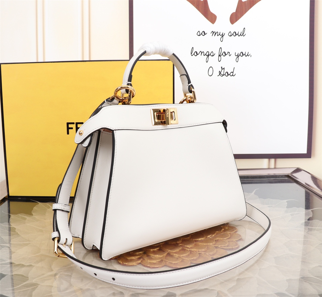 FENDI A貨 女款 Peekaboo 手提包 黑白拼接 經典設計 時尚百搭款| 13 FENDI A貨 女款 Peekaboo 手提包 黑白拼接 經典設計 時尚百搭款