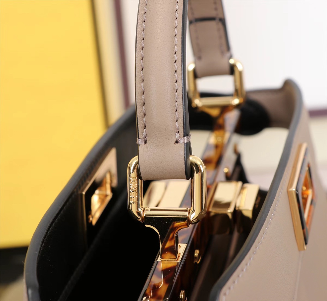 FENDI 原單 女款 Peekaboo 手提包 奶茶色 溫柔配色 時尚通勤款| 12 FENDI 原單 女款 Peekaboo 手提包 奶茶色 溫柔配色 時尚通勤款