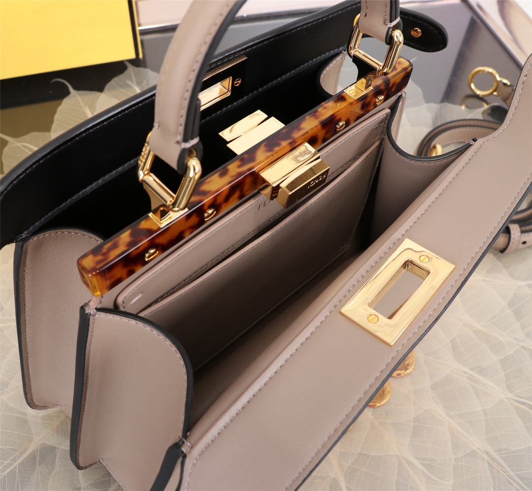 FENDI 原單 女款 Peekaboo 手提包 奶茶色 溫柔配色 時尚通勤款| 8 FENDI 原單 女款 Peekaboo 手提包 奶茶色 溫柔配色 時尚通勤款