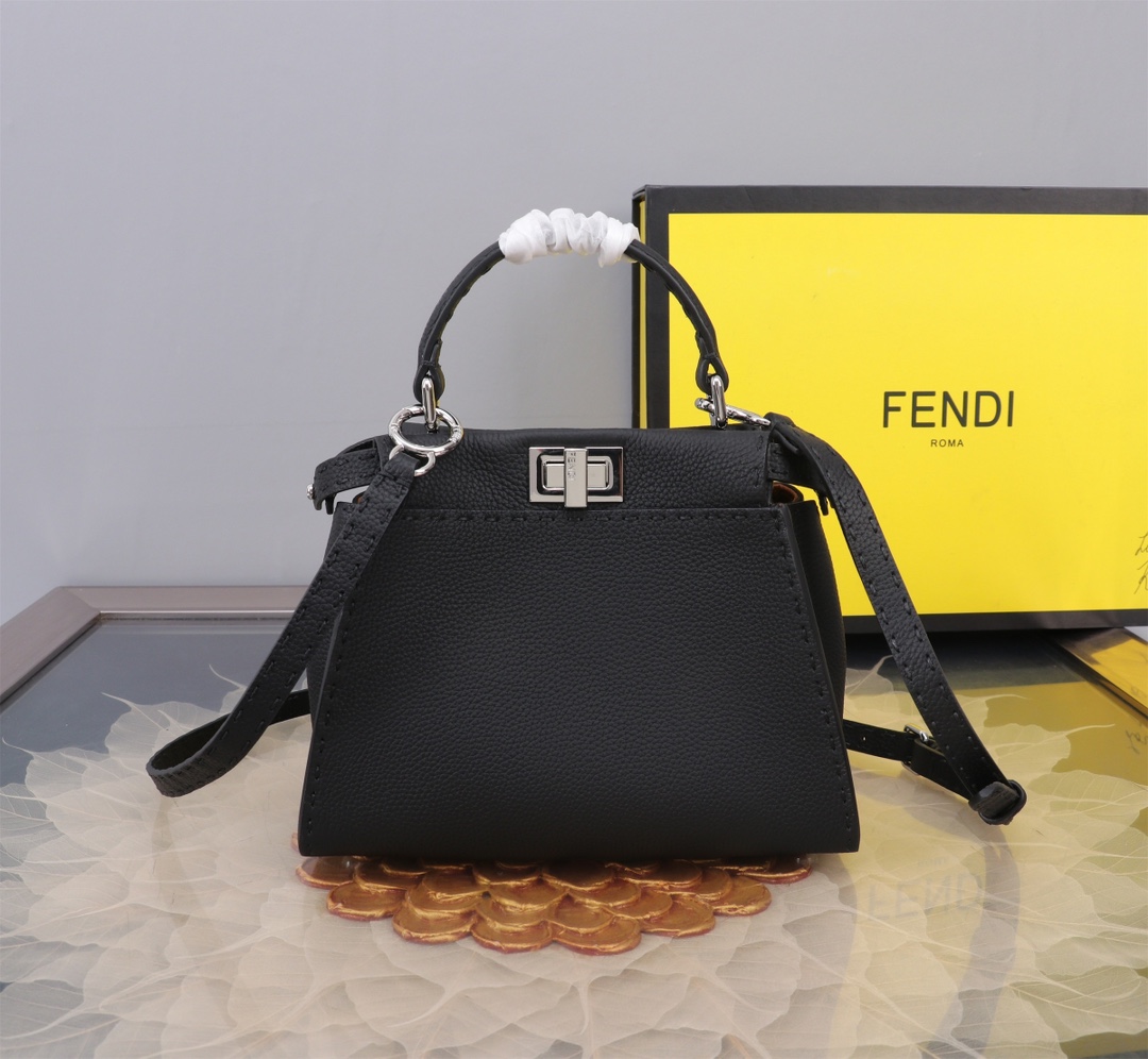 FENDI 原單 女款 Peekaboo 迷你手提包 黑色 小巧設計 時尚輕奢款