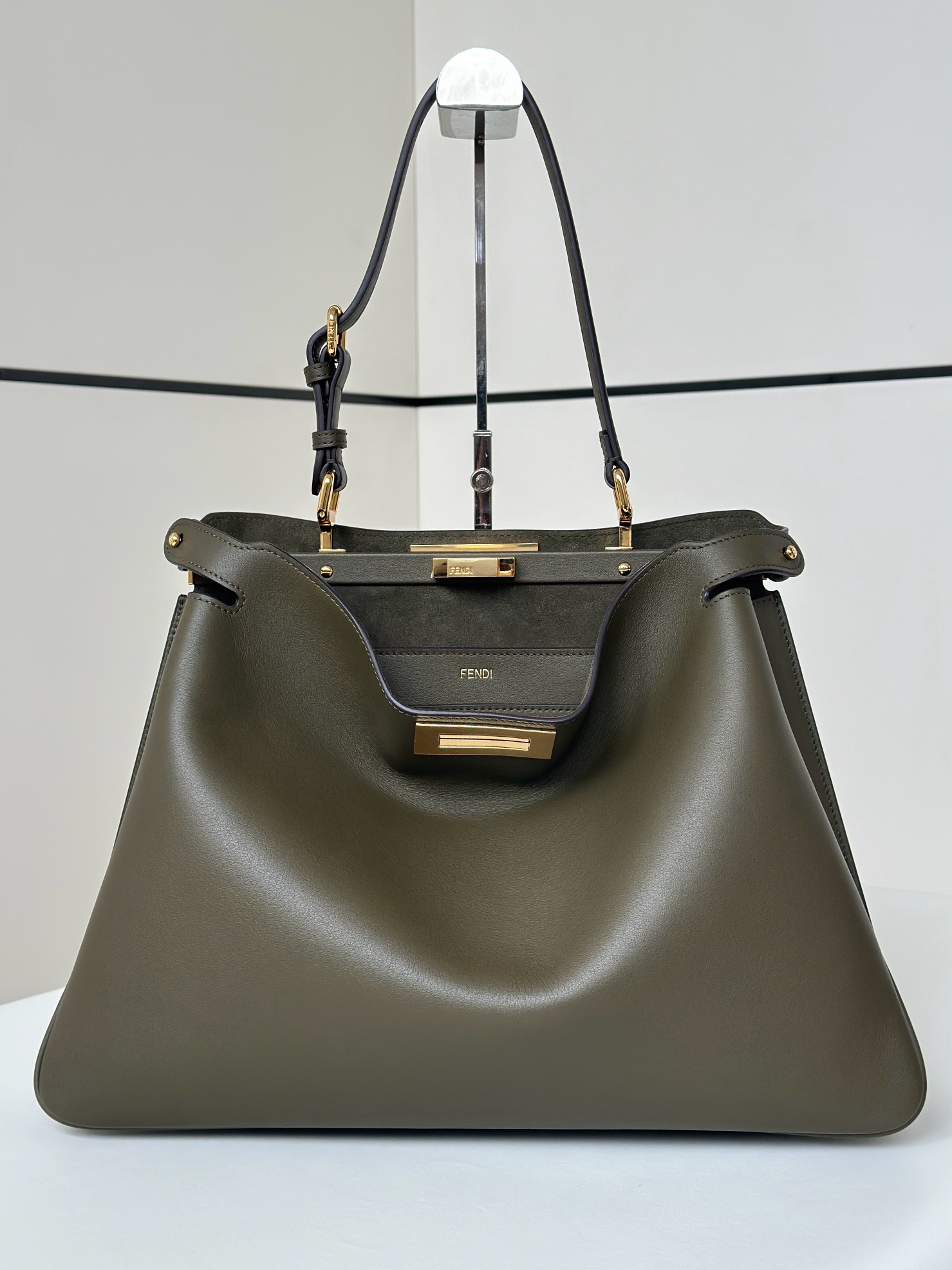 FENDI 復刻 女款 Peekaboo 大容量手提包 橄欖綠 通勤實用款| 14 FENDI 復刻 女款 Peekaboo 大容量手提包 橄欖綠 通勤實用款