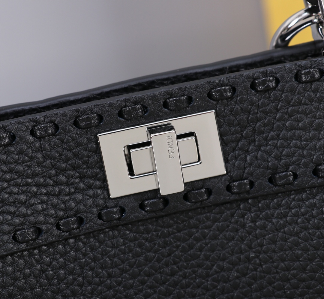 FENDI 一比一 女款 Peekaboo 手提包 鉚釘黑色 個性設計 時尚款| 13 FENDI 一比一 女款 Peekaboo 手提包 鉚釘黑色 個性設計 時尚款