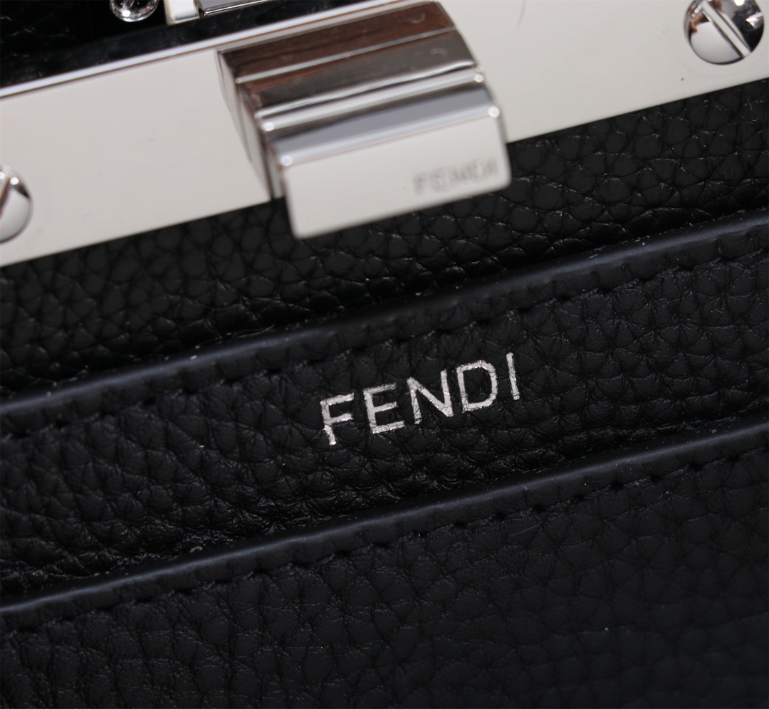 FENDI 一比一 女款 Peekaboo 手提包 鉚釘黑色 個性設計 時尚款| 8 FENDI 一比一 女款 Peekaboo 手提包 鉚釘黑色 個性設計 時尚款