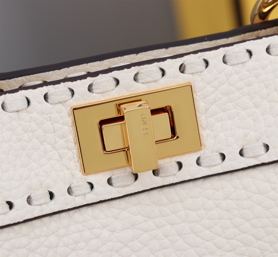 FENDI 原單 女款 Peekaboo 迷你手提包 白色 清新氣質 輕奢款| 13 FENDI 原單 女款 Peekaboo 迷你手提包 白色 清新氣質 輕奢款