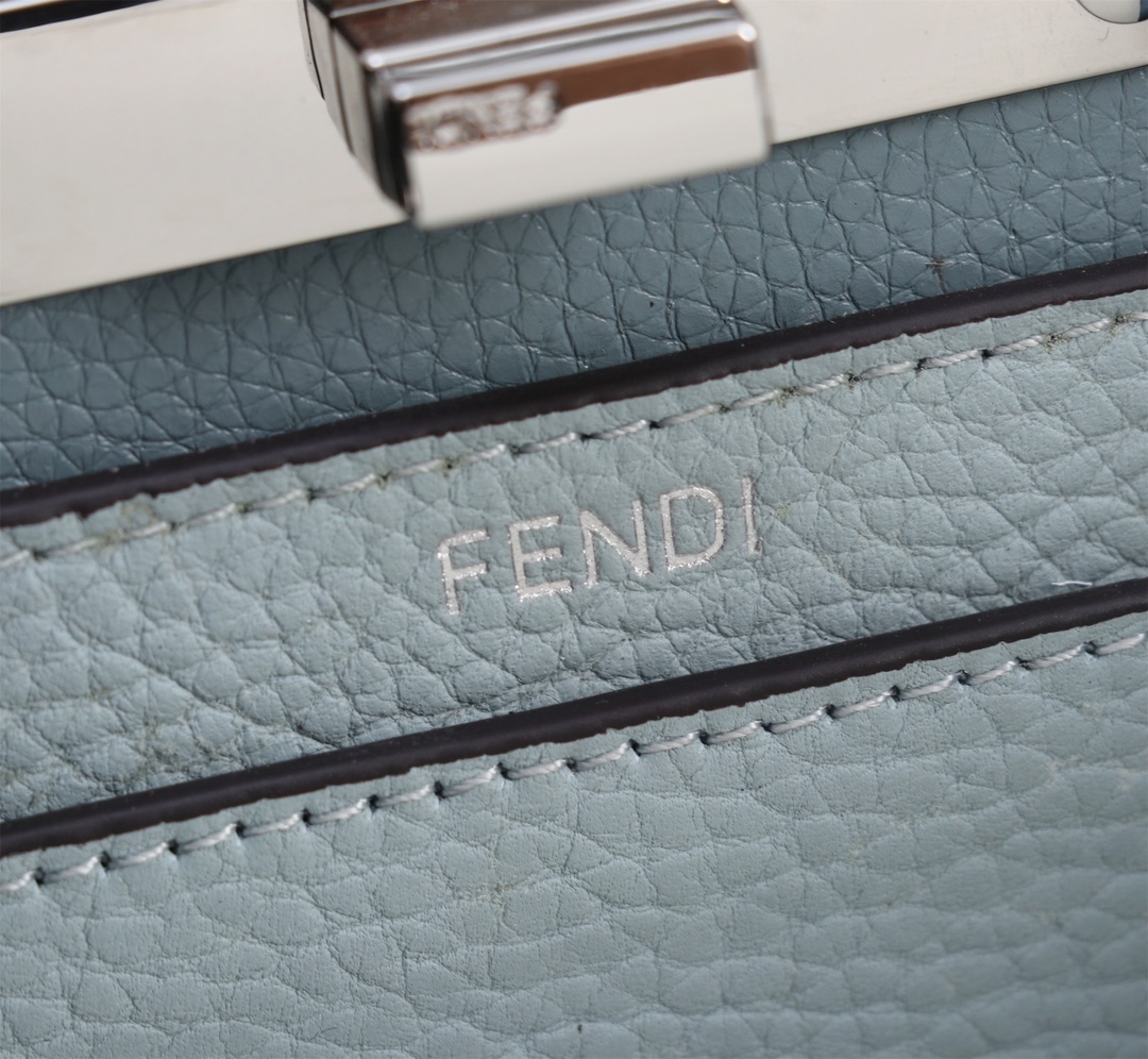 FENDI A貨 女款 Peekaboo 迷你手提包 藍灰色 清新設計 百搭款| 10 FENDI A貨 女款 Peekaboo 迷你手提包 藍灰色 清新設計 百搭款