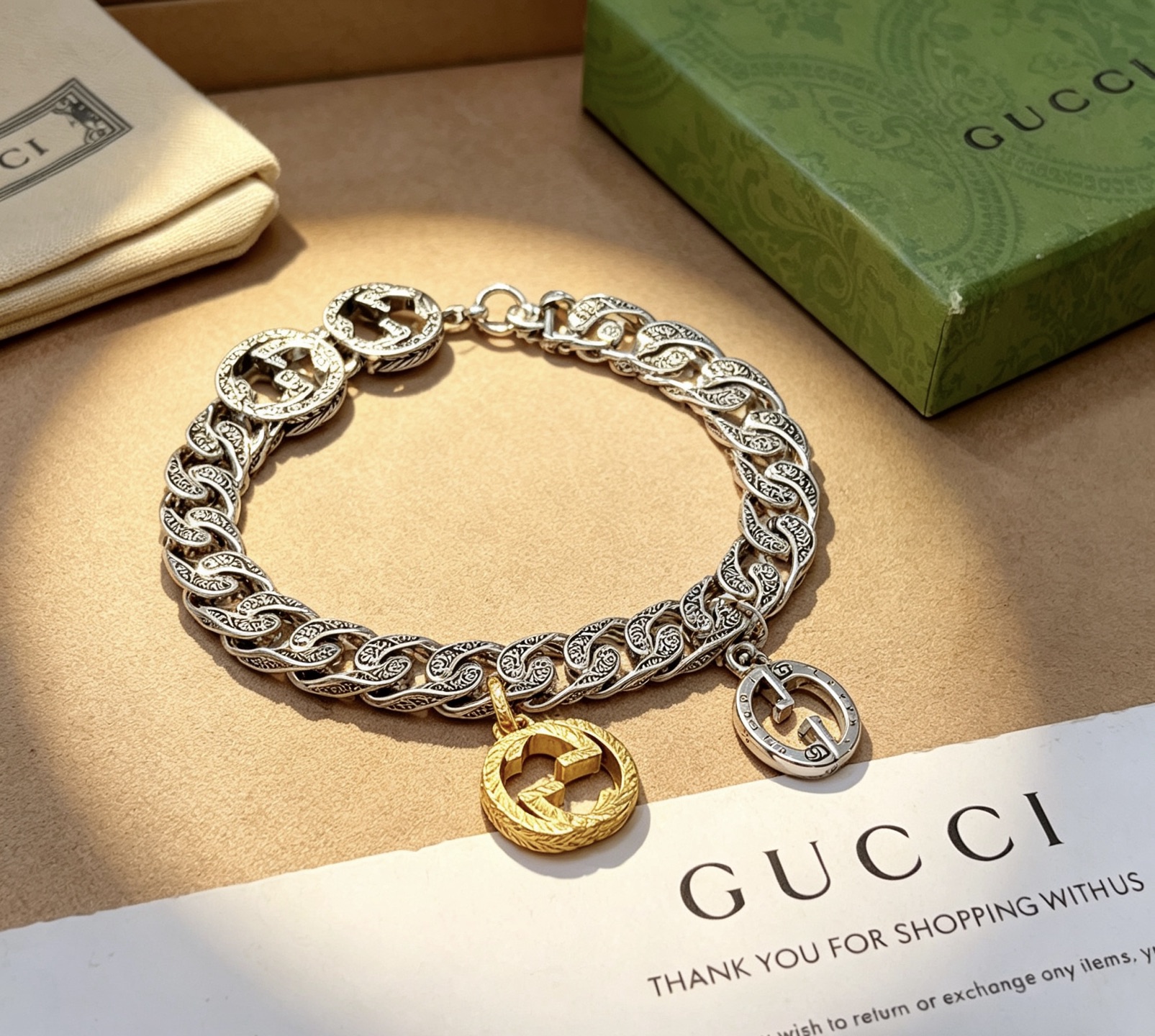 Gucci原單復古鏈條手鍊 GG吊墜設計男女時尚百搭飾品| 12 Gucci原單復古鏈條手鍊 GG吊墜設計男女時尚百搭飾品