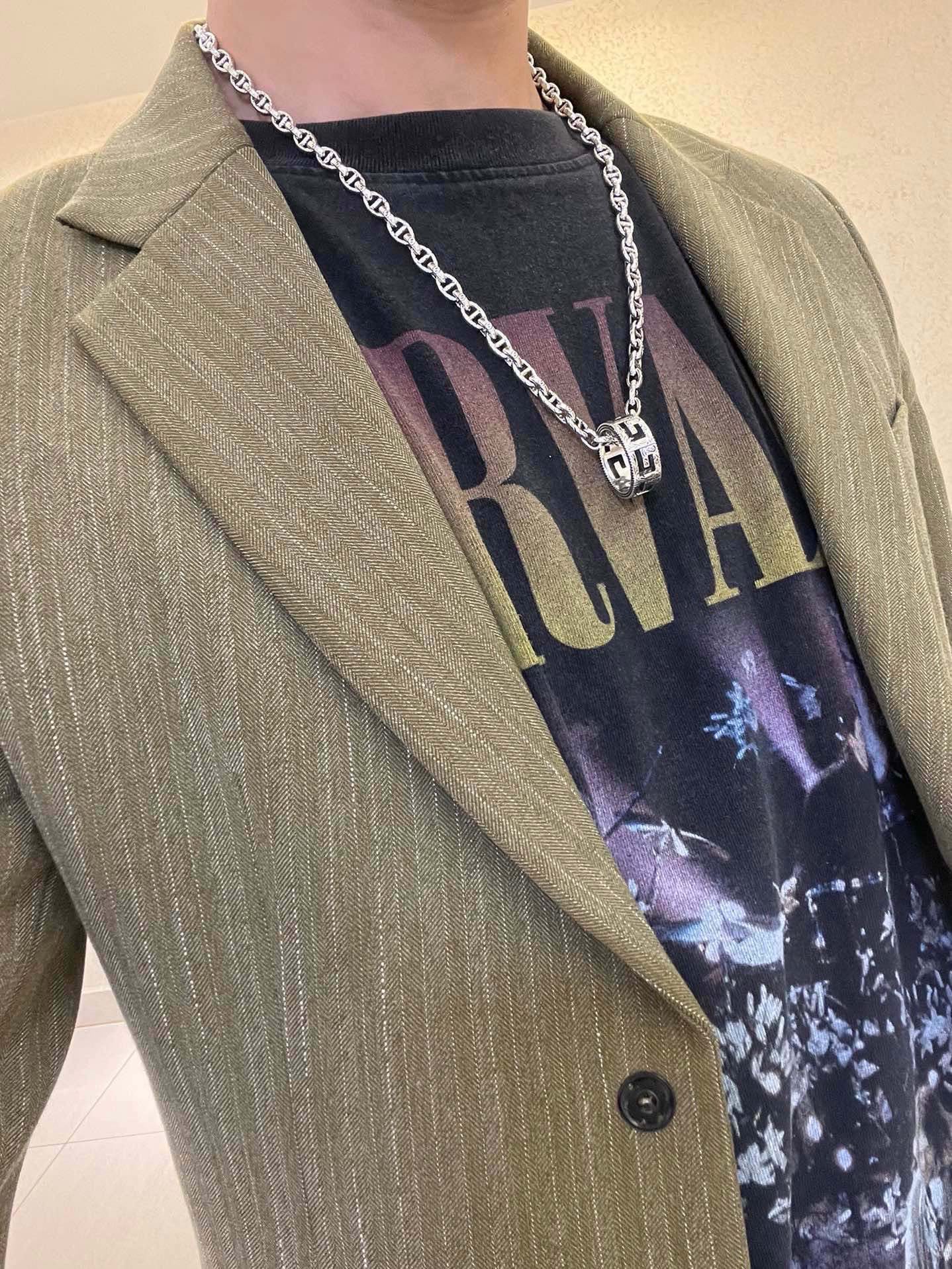 Gucci A貨雙G鏈條項鍊 復古雕刻設計潮流百搭男女款| 10 Gucci A貨雙G鏈條項鍊 復古雕刻設計潮流百搭男女款