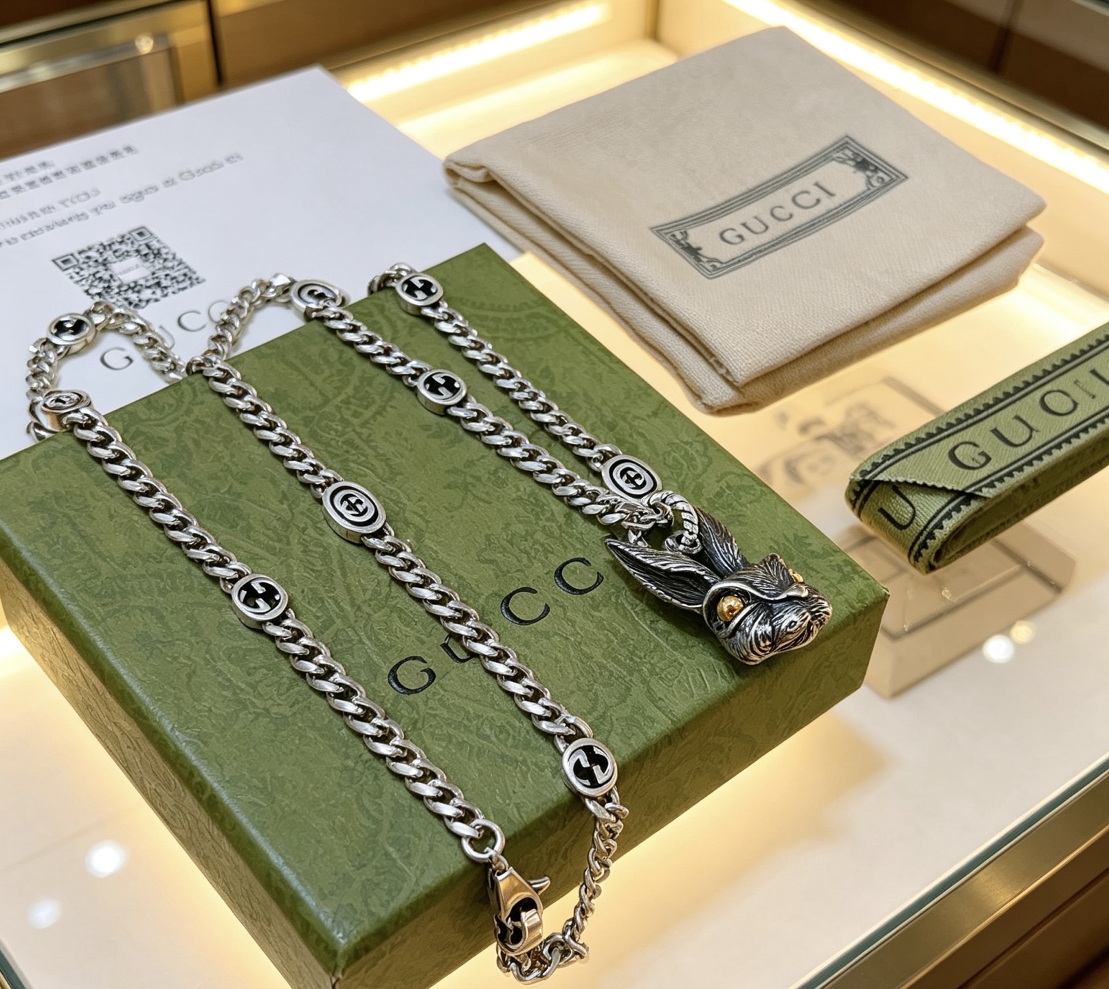 Gucci原單個性吊墜項鍊 動物造型設計潮流時尚飾品| 10 Gucci原單個性吊墜項鍊 動物造型設計潮流時尚飾品