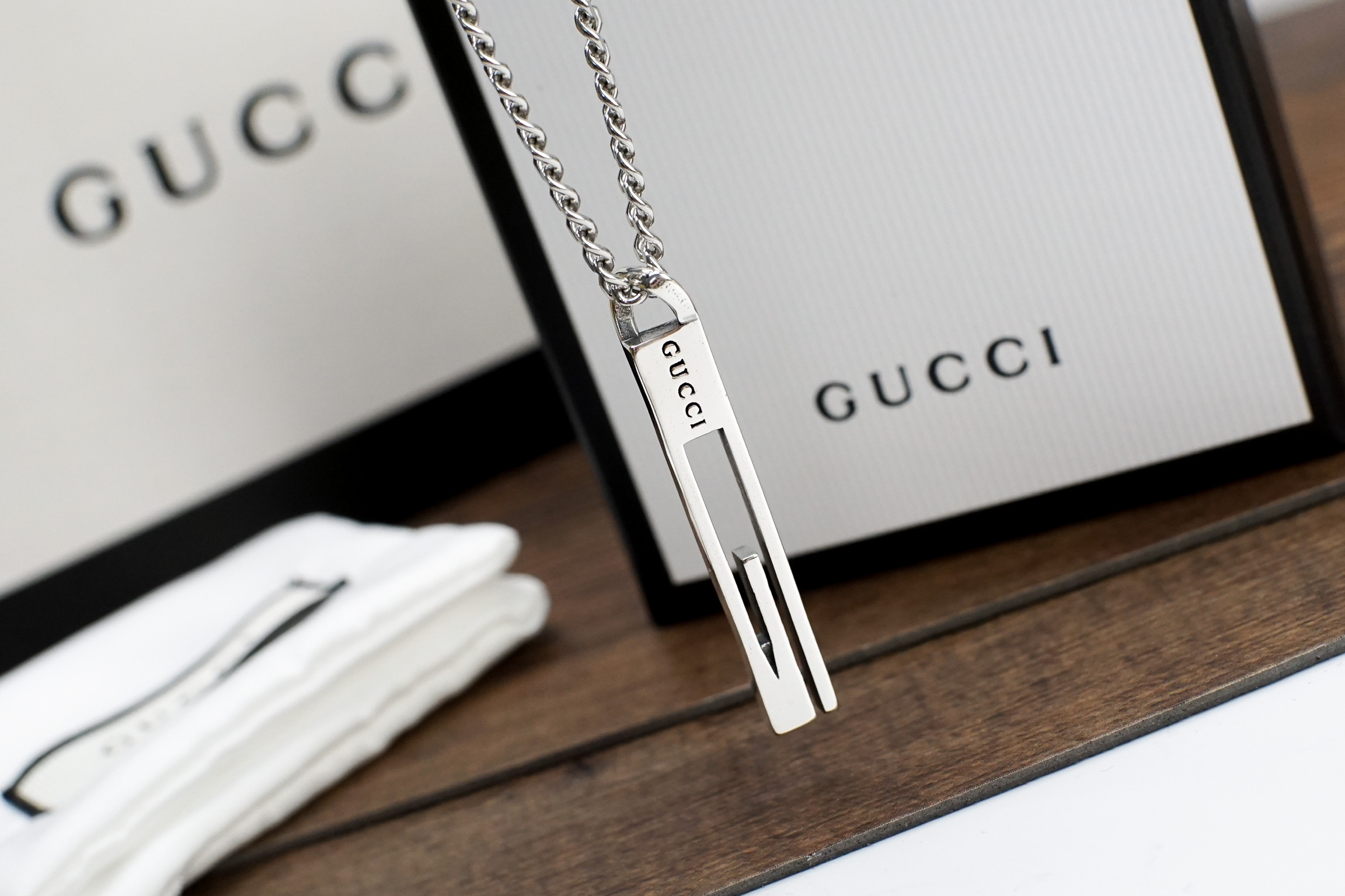 Gucci高仿簡約金屬設計項鍊 高級質感百搭時尚款| 14 Gucci高仿簡約金屬設計項鍊 高級質感百搭時尚款