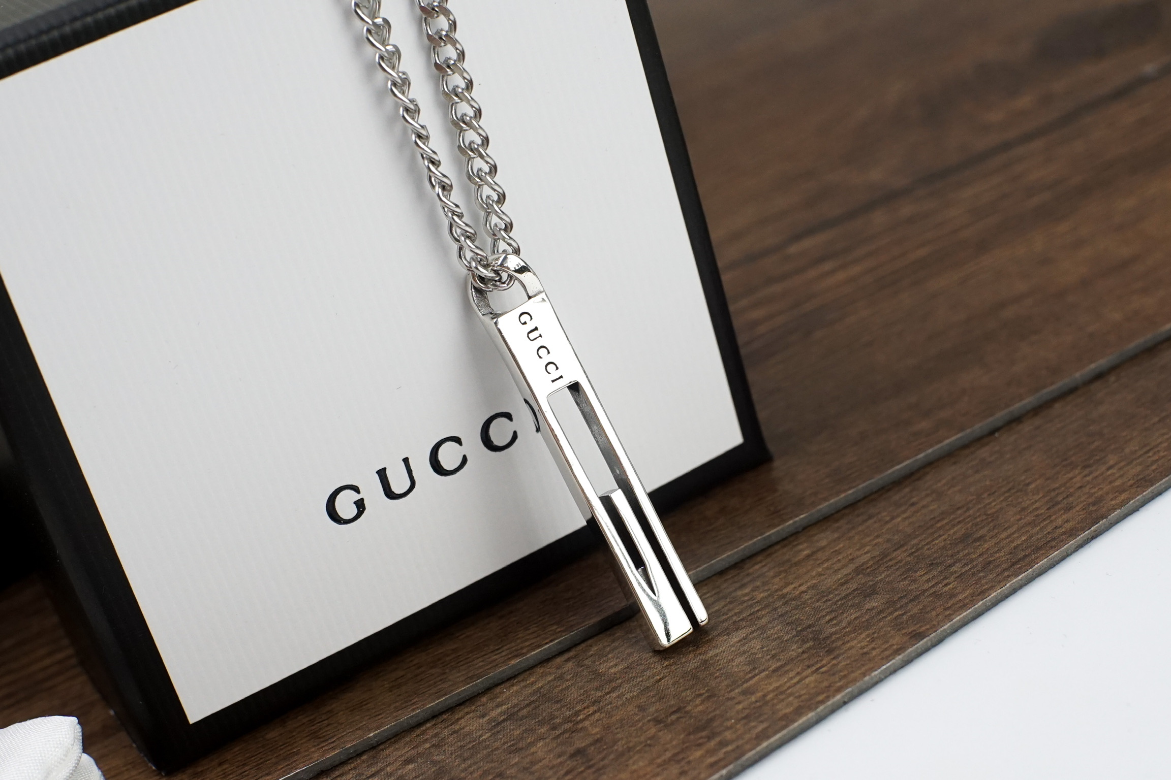 Gucci高仿簡約金屬設計項鍊 高級質感百搭時尚款| 9 Gucci高仿簡約金屬設計項鍊 高級質感百搭時尚款