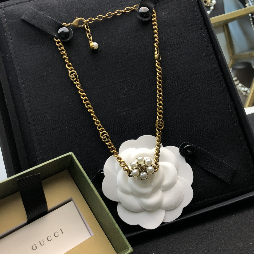 Gucci高仿雙G壓紋吊牌項鍊 高端質感金屬鎖骨鏈百搭款| 9 Gucci高仿雙G壓紋吊牌項鍊 高端質感金屬鎖骨鏈百搭款
