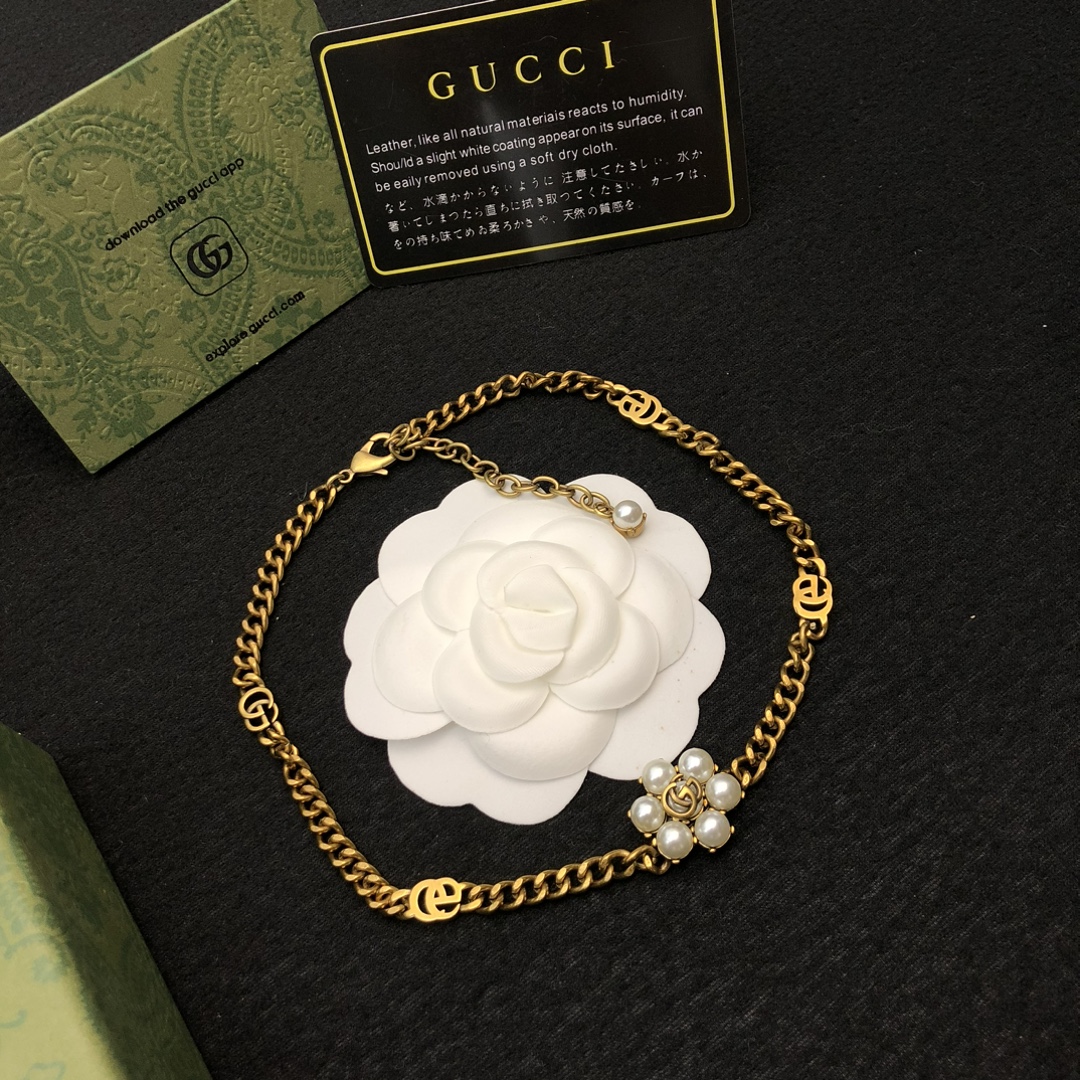 Gucci高仿雙G壓紋吊牌項鍊 高端質感金屬鎖骨鏈百搭款| 7 Gucci高仿雙G壓紋吊牌項鍊 高端質感金屬鎖骨鏈百搭款