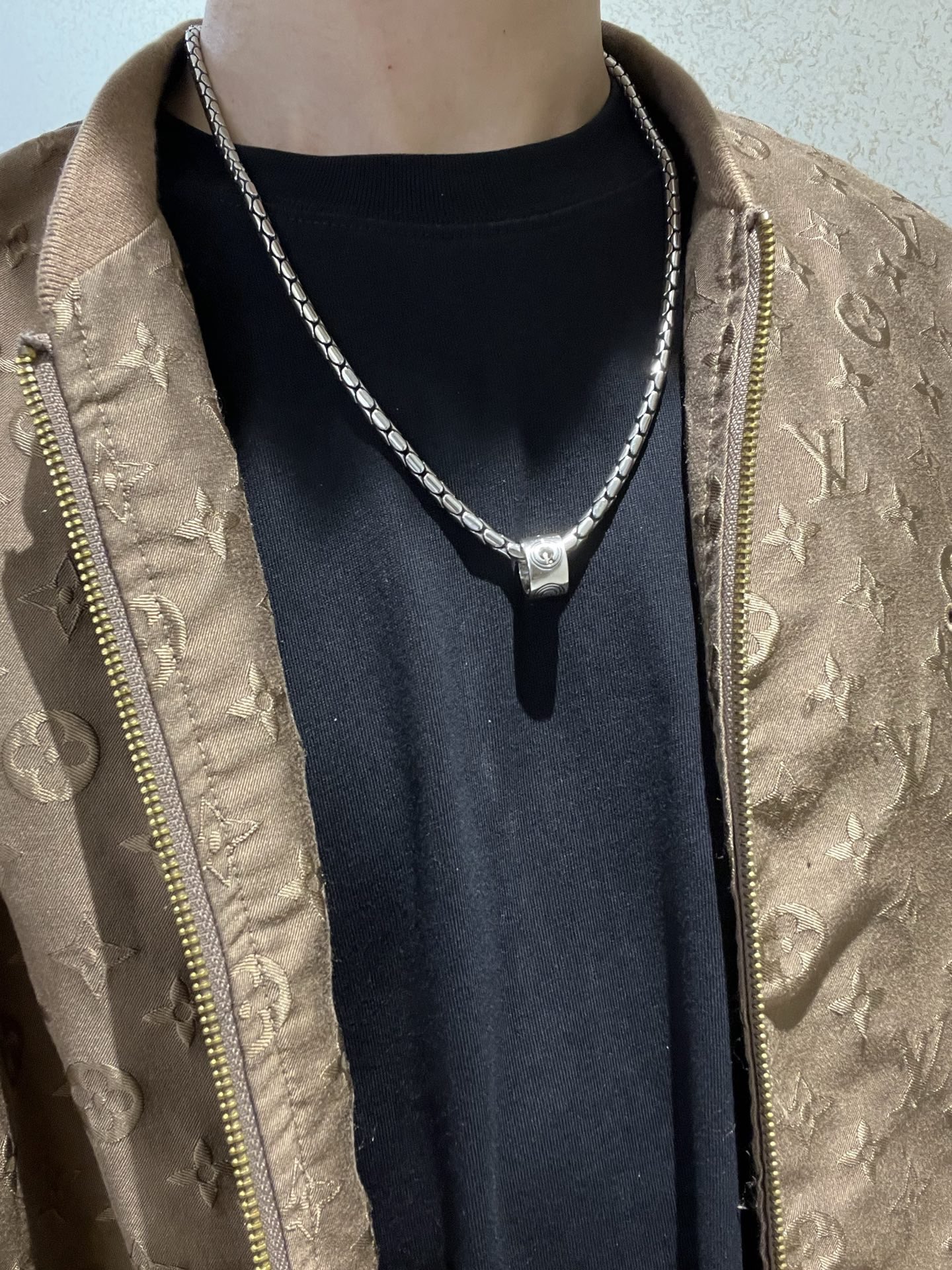 GUCCI 原單 蛇骨鏈條項鍊 銀色金屬圓筒吊墜潮流款| 7 GUCCI 原單 蛇骨鏈條項鍊 銀色金屬圓筒吊墜潮流款