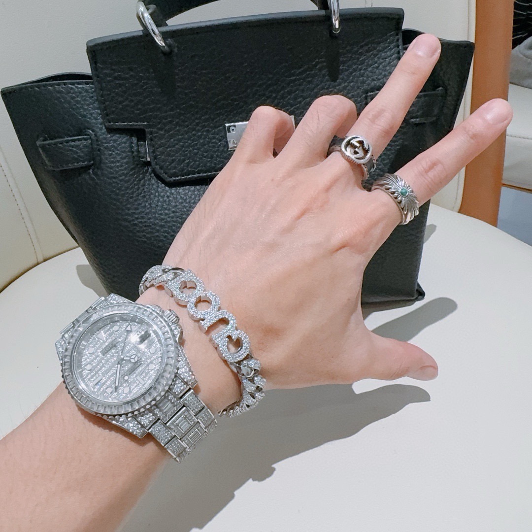 GUCCI 一比一 滿鑽LOGO粗鏈手鍊 銀色重工潮流款| 10 GUCCI 一比一 滿鑽LOGO粗鏈手鍊 銀色重工潮流款