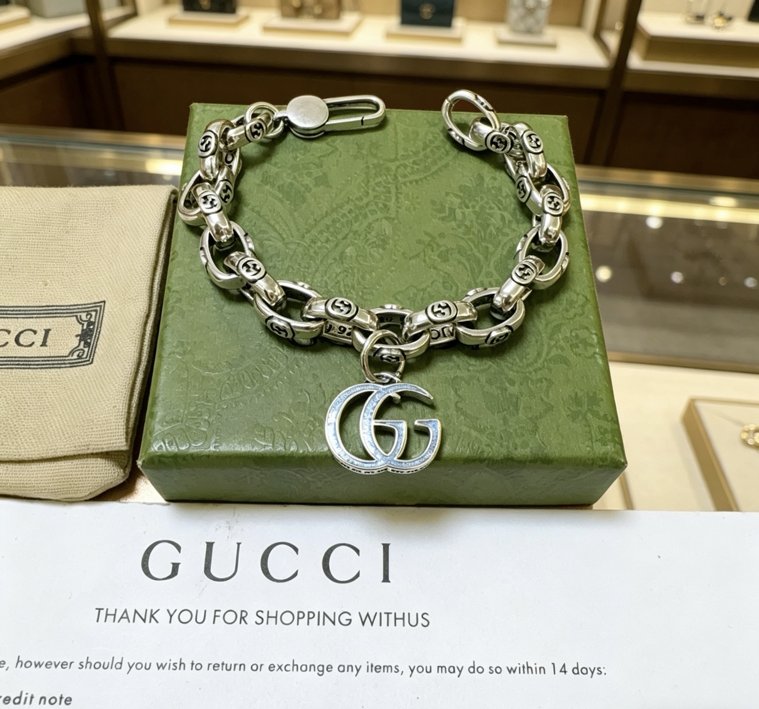 GUCCI 高仿復古雕刻鏈條手鍊 圓牌雙G設計款| 14 GUCCI 高仿復古雕刻鏈條手鍊 圓牌雙G設計款