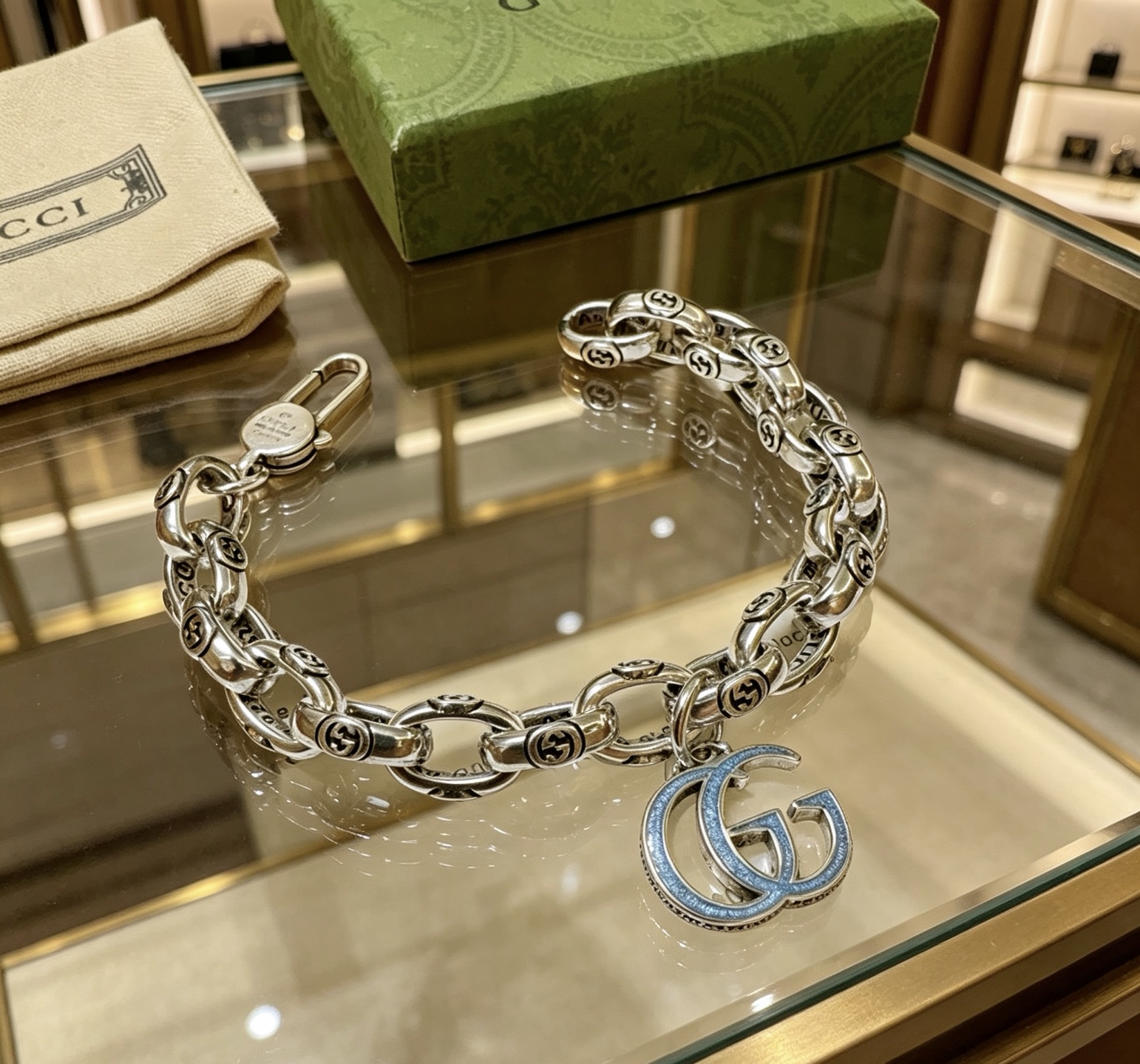 GUCCI 高仿復古雕刻鏈條手鍊 圓牌雙G設計款| 9 GUCCI 高仿復古雕刻鏈條手鍊 圓牌雙G設計款