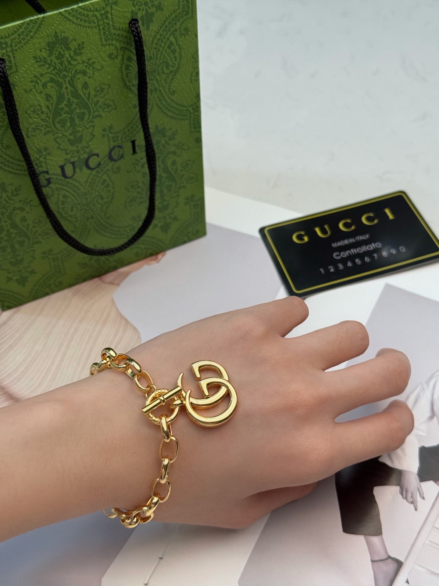 GUCCI 原單雙G圓牌手鍊 鑲鑽氣質款| 6 GUCCI 原單雙G圓牌手鍊 鑲鑽氣質款