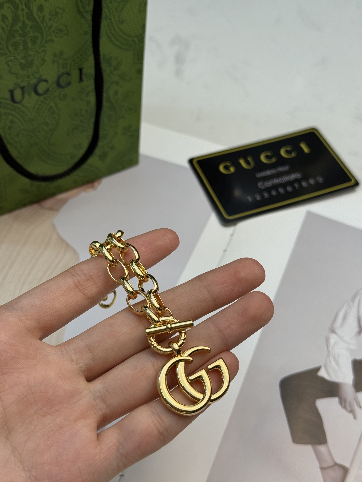 GUCCI 原單雙G圓牌手鍊 鑲鑽氣質款| 11 GUCCI 原單雙G圓牌手鍊 鑲鑽氣質款