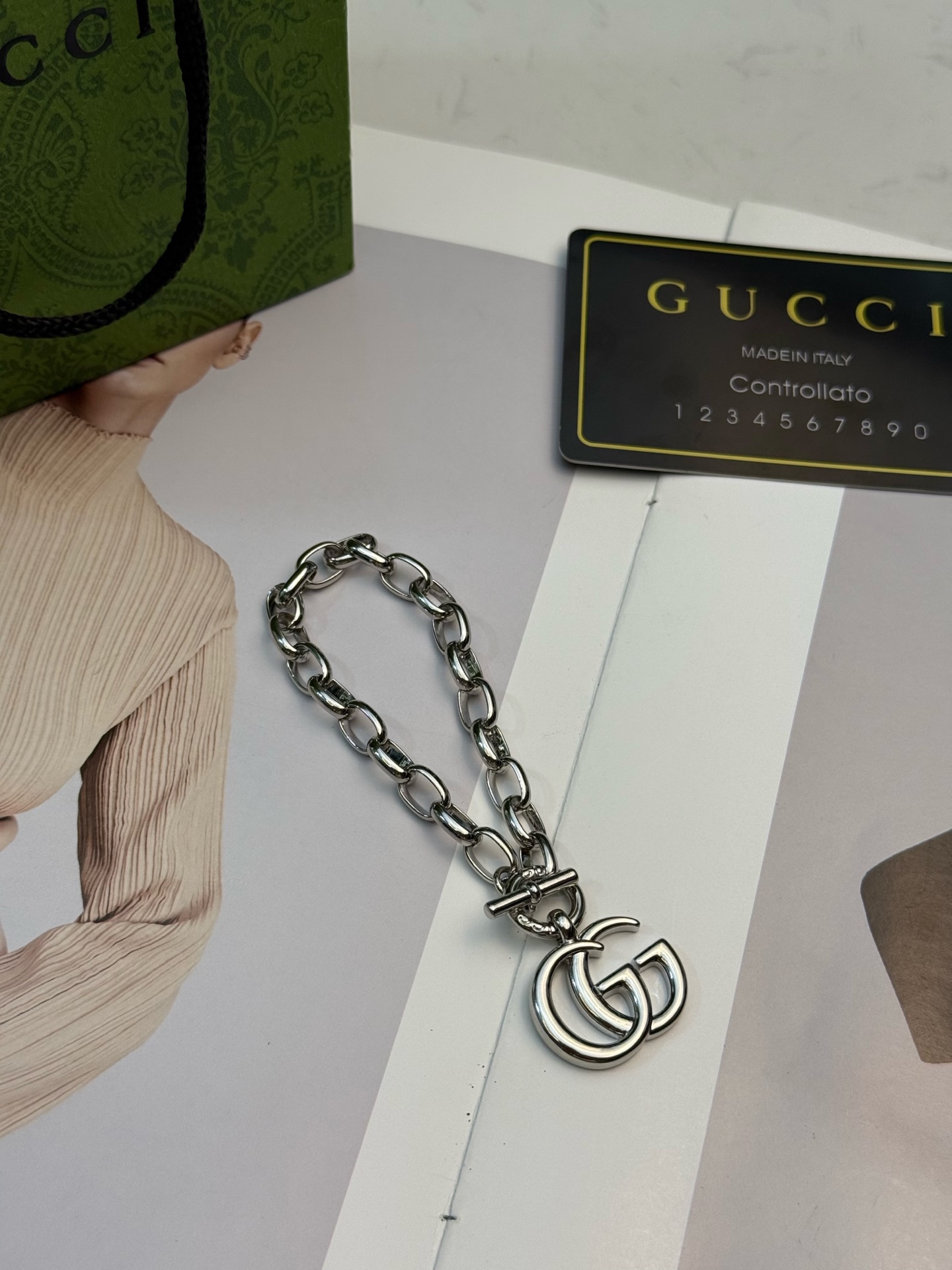 GUCCI 原單雙G金屬手鍊 簡約鏈條設計款| 9 GUCCI 原單雙G金屬手鍊 簡約鏈條設計款