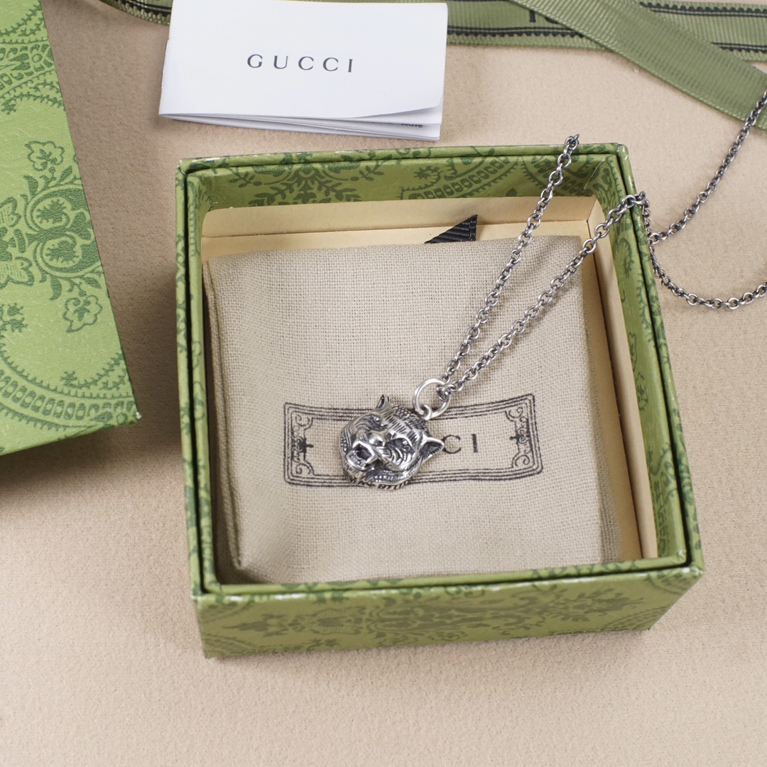 GUCCI 一比一狼頭吊墜項鍊 復古雕刻設計 潮流個性飾品| 10 GUCCI 一比一狼頭吊墜項鍊 復古雕刻設計 潮流個性飾品