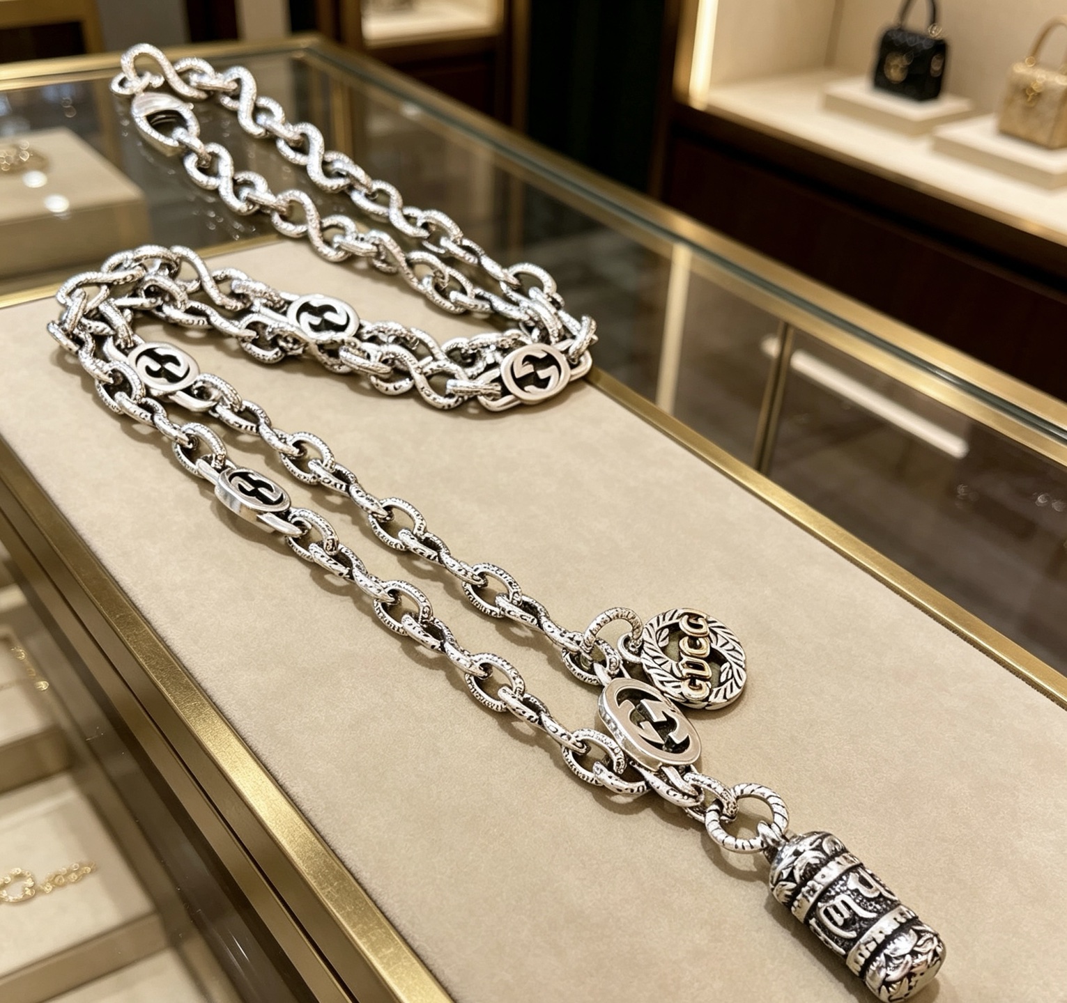 GUCCI 原單 經典吊墜長鏈項鏈 雙LOGO復古設計 百搭款| 12 GUCCI 原單 經典吊墜長鏈項鏈 雙LOGO復古設計 百搭款