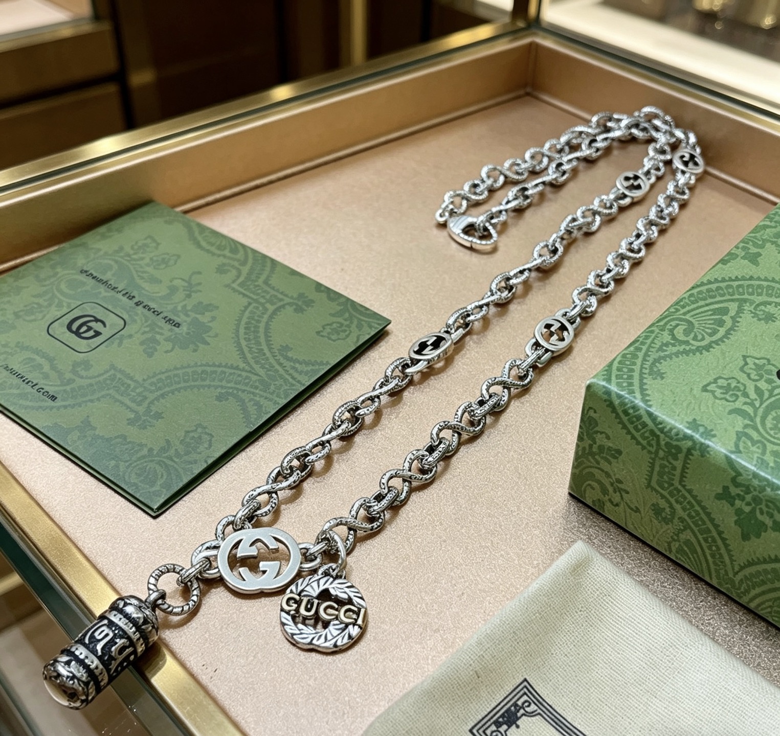 GUCCI 原單 經典吊墜長鏈項鏈 雙LOGO復古設計 百搭款| 8 GUCCI 原單 經典吊墜長鏈項鏈 雙LOGO復古設計 百搭款