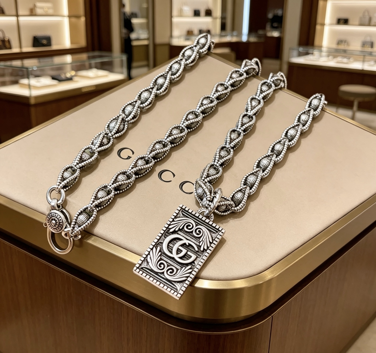 GUCCI 高仿 經典雙環鏈條項鏈 銀色簡約設計 潮流百搭款| 14 GUCCI 高仿 經典雙環鏈條項鏈 銀色簡約設計 潮流百搭款