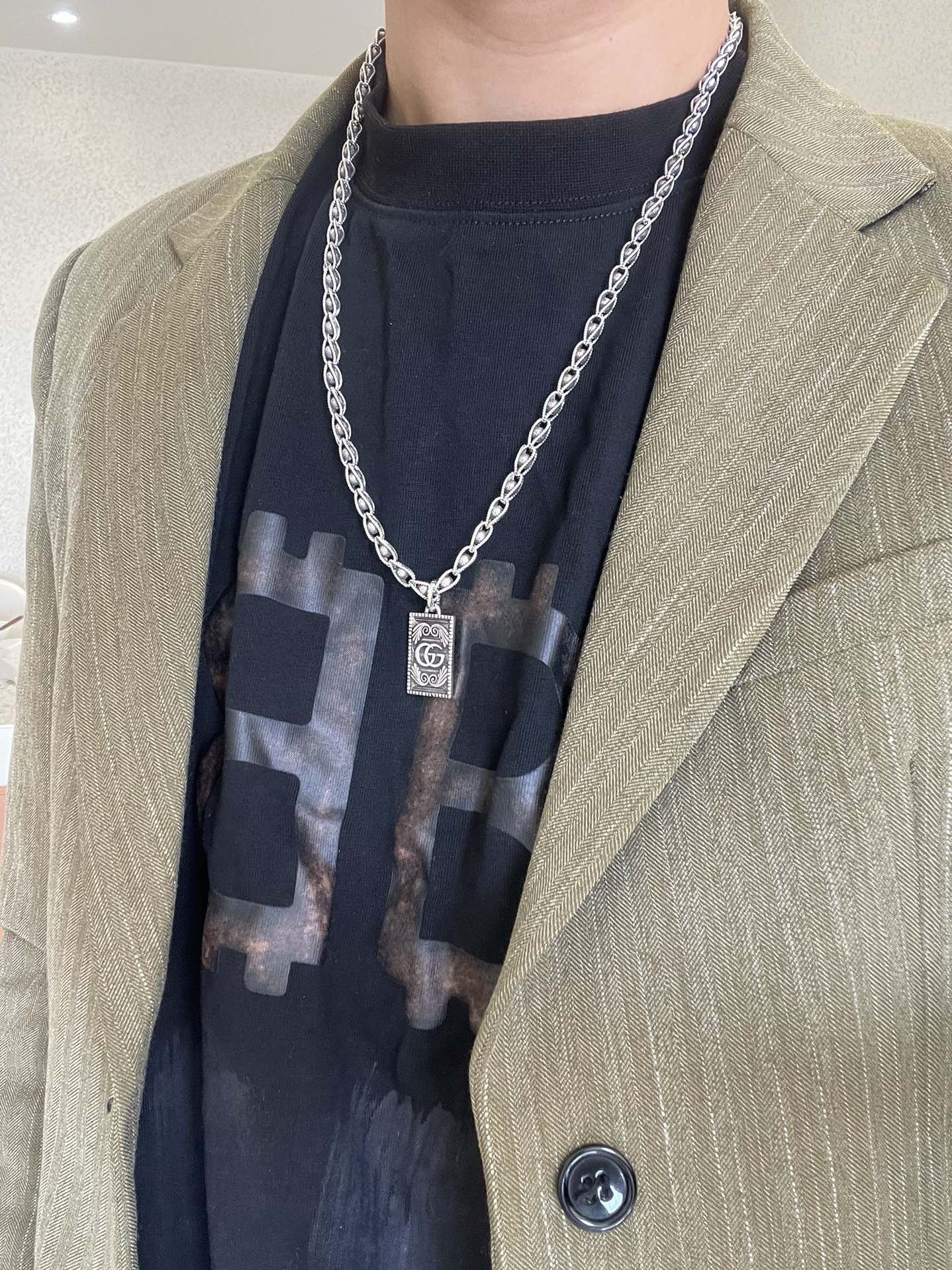 GUCCI 高仿 經典雙環鏈條項鏈 銀色簡約設計 潮流百搭款| 10 GUCCI 高仿 經典雙環鏈條項鏈 銀色簡約設計 潮流百搭款