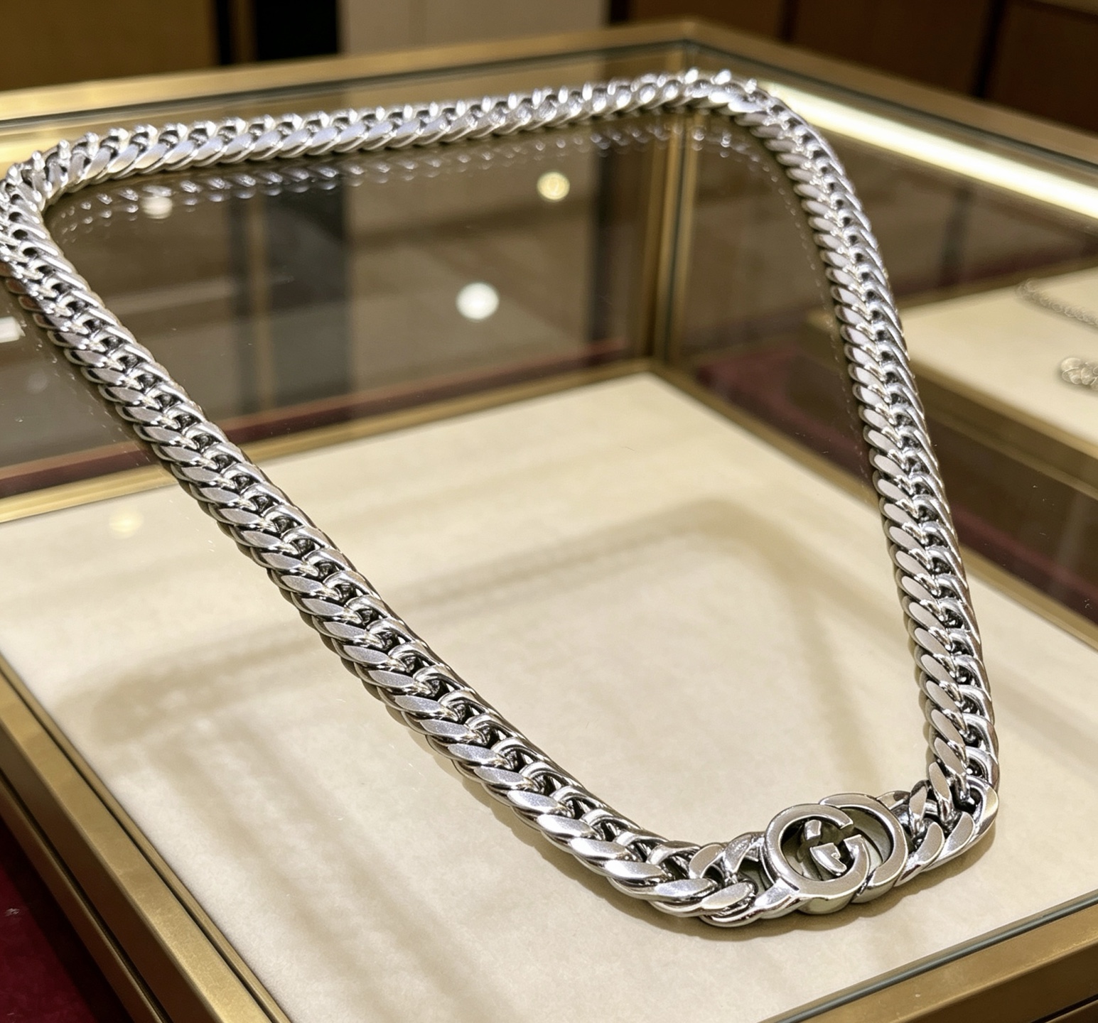 GUCCI高仿經典雙G銀色粗鏈項鍊 潮流百搭款| 12 GUCCI高仿經典雙G銀色粗鏈項鍊 潮流百搭款