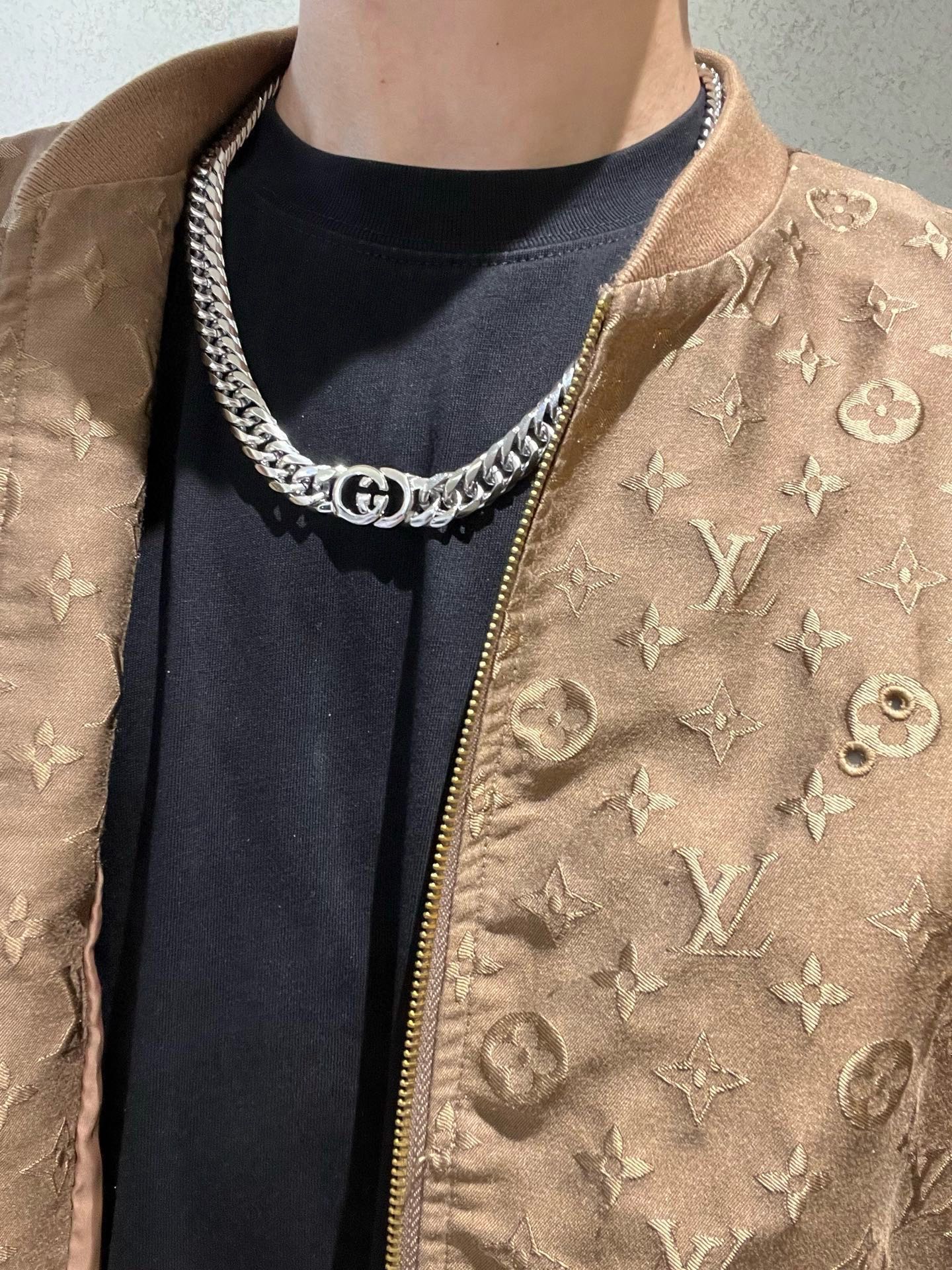 GUCCI高仿經典雙G銀色粗鏈項鍊 潮流百搭款| 10 GUCCI高仿經典雙G銀色粗鏈項鍊 潮流百搭款