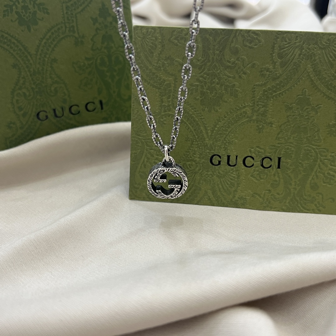 Gucci高仿雙G復古銀飾項鍊 男女同款經典Logo設計| 8 Gucci高仿雙G復古銀飾項鍊 男女同款經典Logo設計