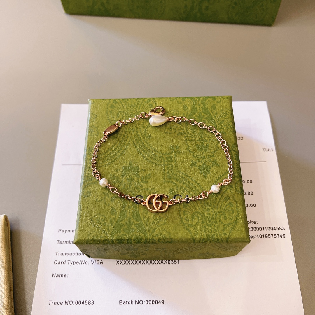 Gucci原單玫瑰金雙G手鍊 女士精緻百搭輕奢款| 7 Gucci原單玫瑰金雙G手鍊 女士精緻百搭輕奢款