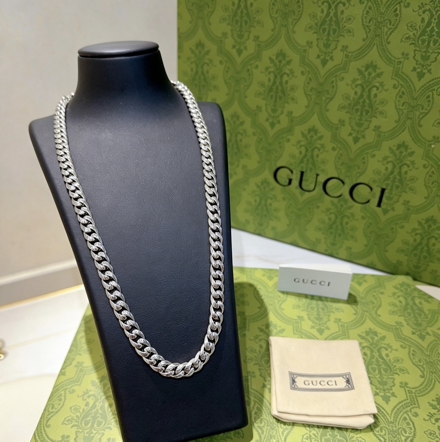 Gucci高仿粗鏈項鍊 男士重工金屬潮流設計| 12 Gucci高仿粗鏈項鍊 男士重工金屬潮流設計