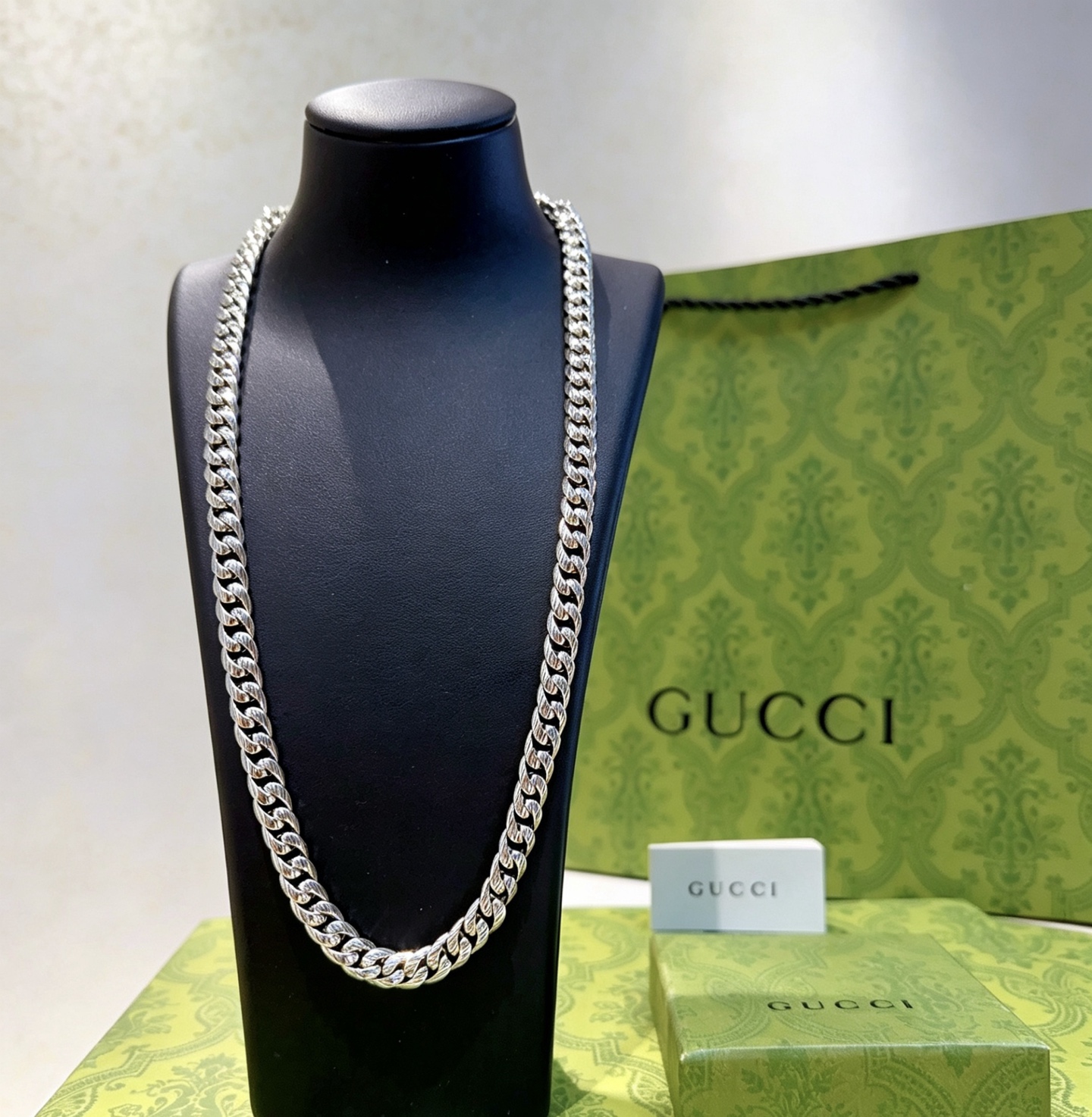 Gucci高仿粗鏈項鍊 男士重工金屬潮流設計| 11 Gucci高仿粗鏈項鍊 男士重工金屬潮流設計