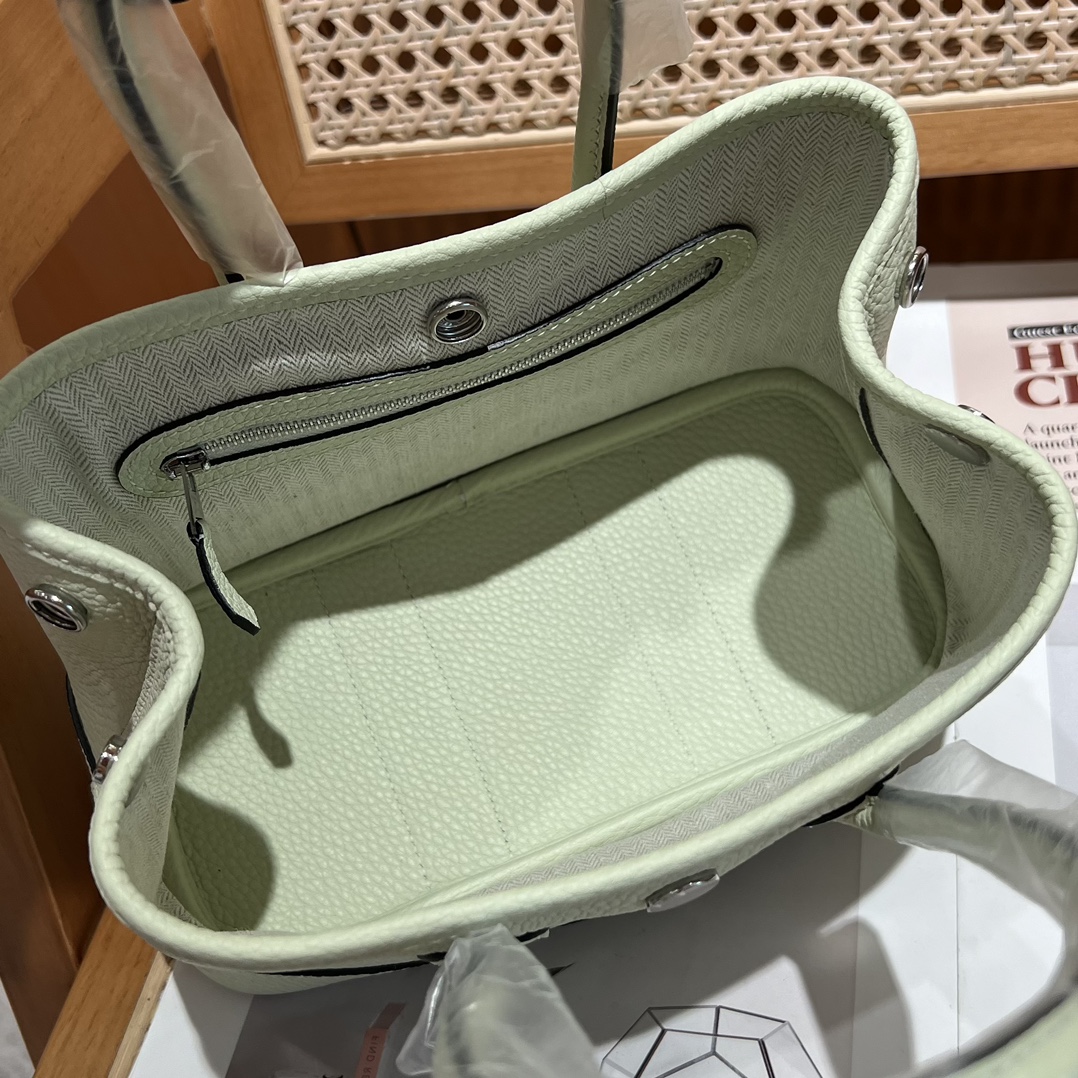 一比一Hermes Garden Party托特包 高端復刻牛皮款 薄荷綠掛件版| 7 一比一Hermes Garden Party托特包 高端復刻牛皮款 薄荷綠掛件版