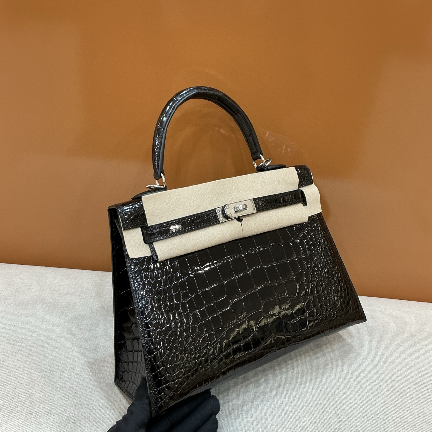 Hermès 一比一 Kelly 黑色鱷魚紋手提包 經典高端精品女包| 8 Hermès 一比一 Kelly 黑色鱷魚紋手提包 經典高端精品女包