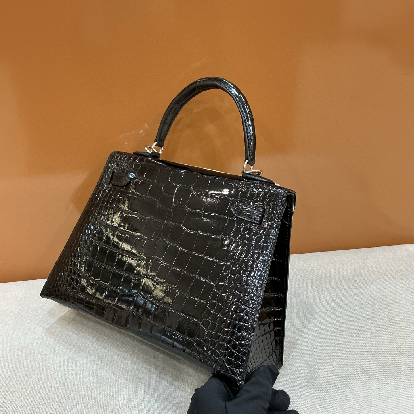 Hermès 一比一 Kelly 黑色鱷魚紋手提包 經典高端精品女包| 7 Hermès 一比一 Kelly 黑色鱷魚紋手提包 經典高端精品女包