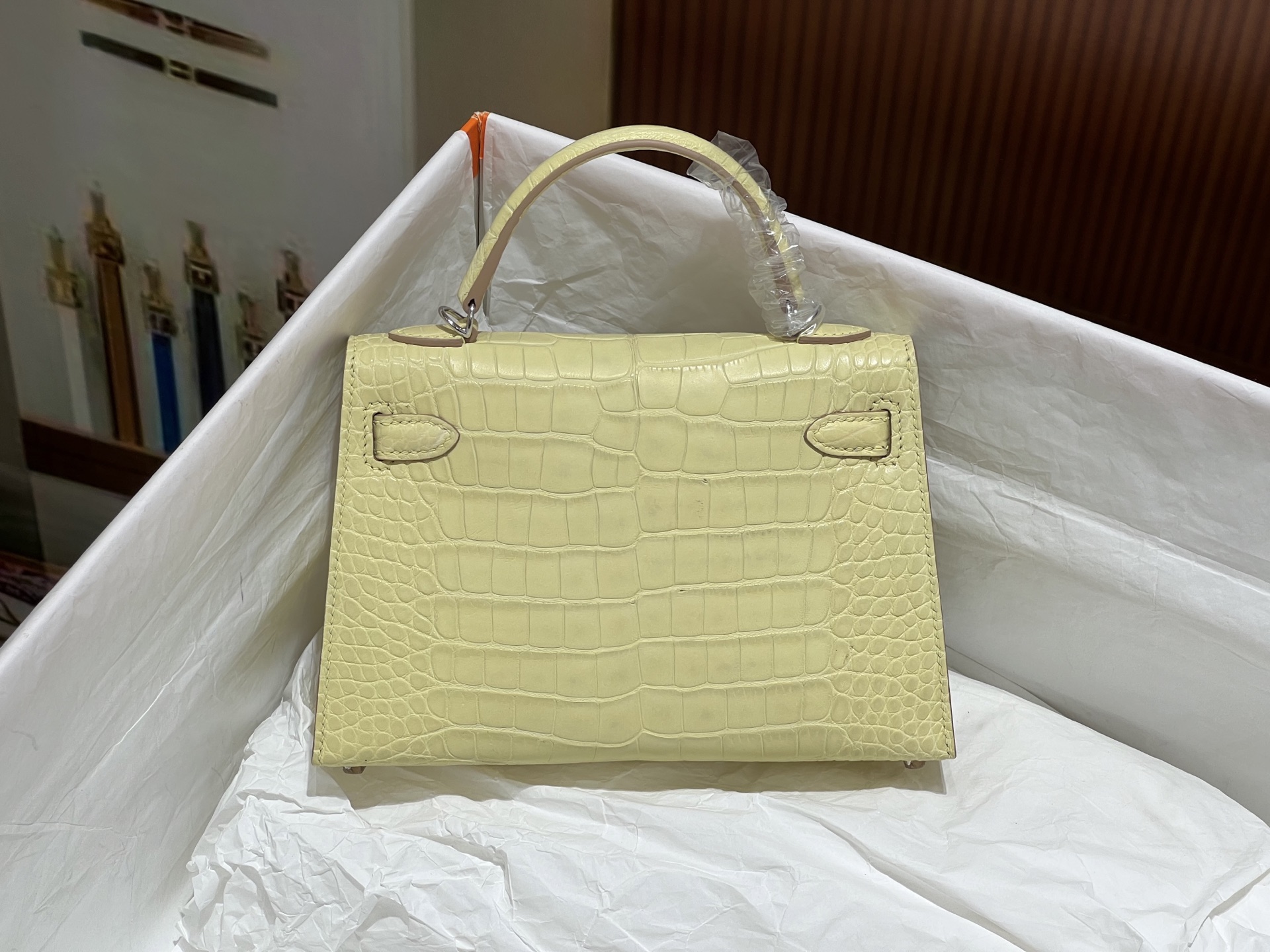 Hermès 高仿 Kelly Pochette 淡黃色鱷魚紋手提包 高級甜奶油色迷你包| 13 Hermès 高仿 Kelly Pochette 淡黃色鱷魚紋手提包 高級甜奶油色迷你包