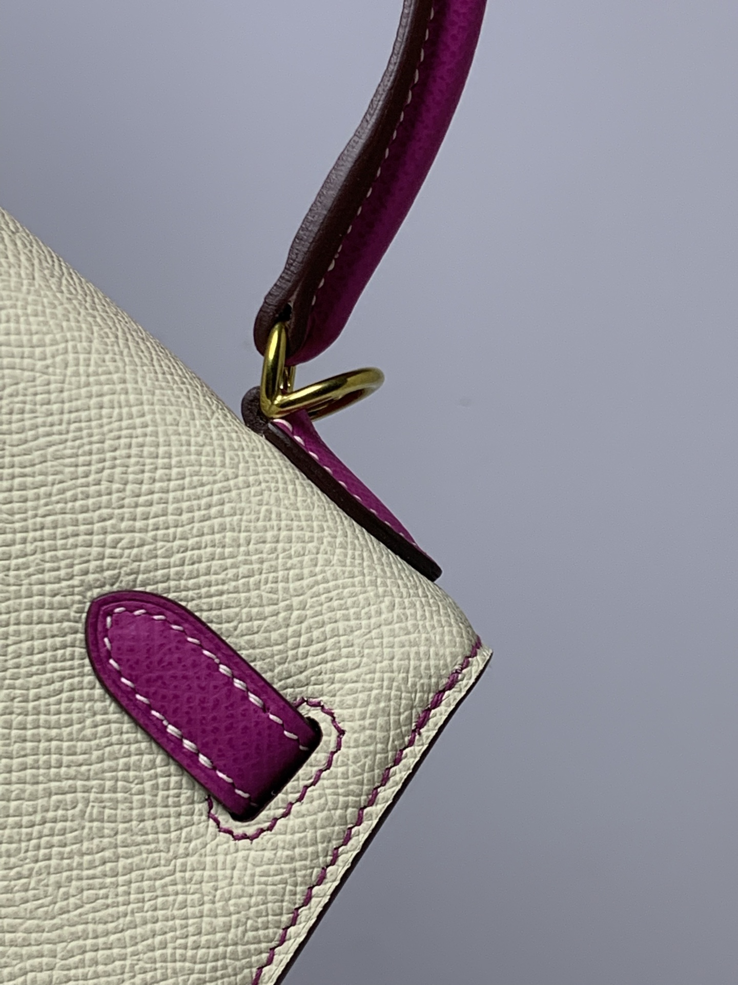 一比一 Hermes Kelly 25 奶白拼玫紅配色手提包 優雅精品女包| 11 一比一 Hermes Kelly 25 奶白拼玫紅配色手提包 優雅精品女包